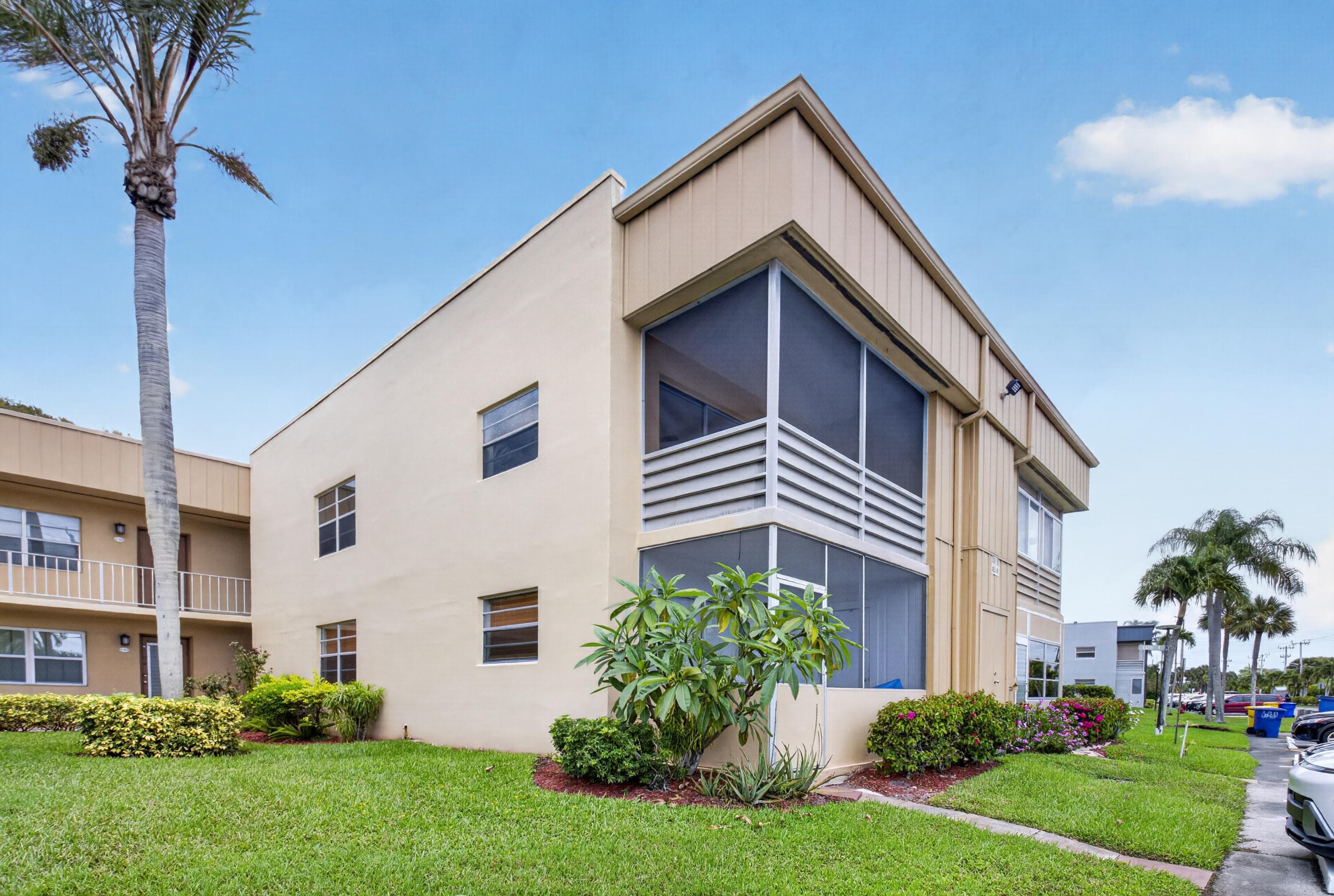 506 E Capri Road 506, Delray Beach, FL 33484 — photo 1 of 76