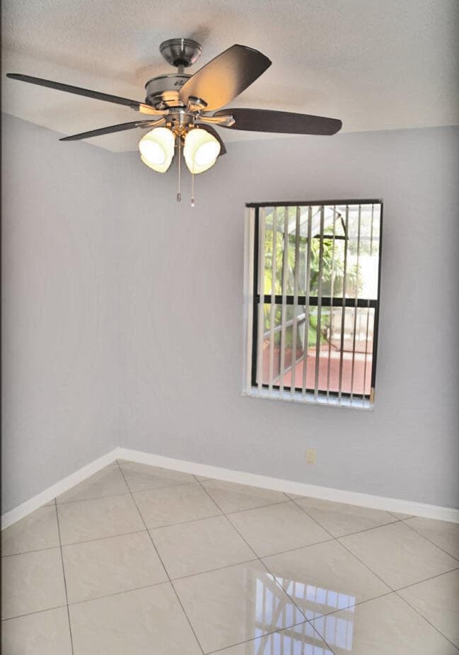 3935 Village Drive A, Delray Beach, FL 33445 — photo 6 of 17