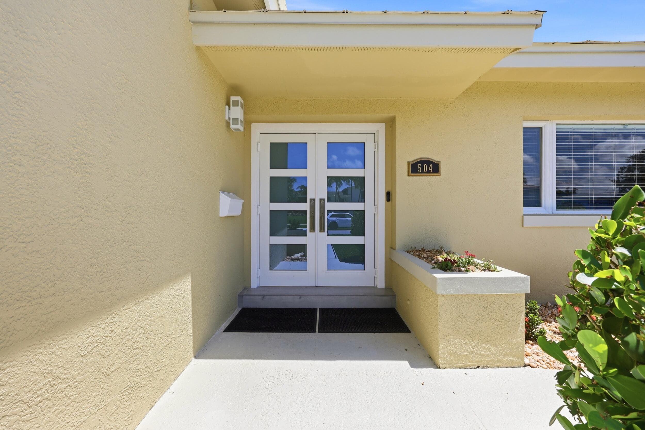 504 Bay Road, North Palm Beach, FL 33408 — photo 2 of 24