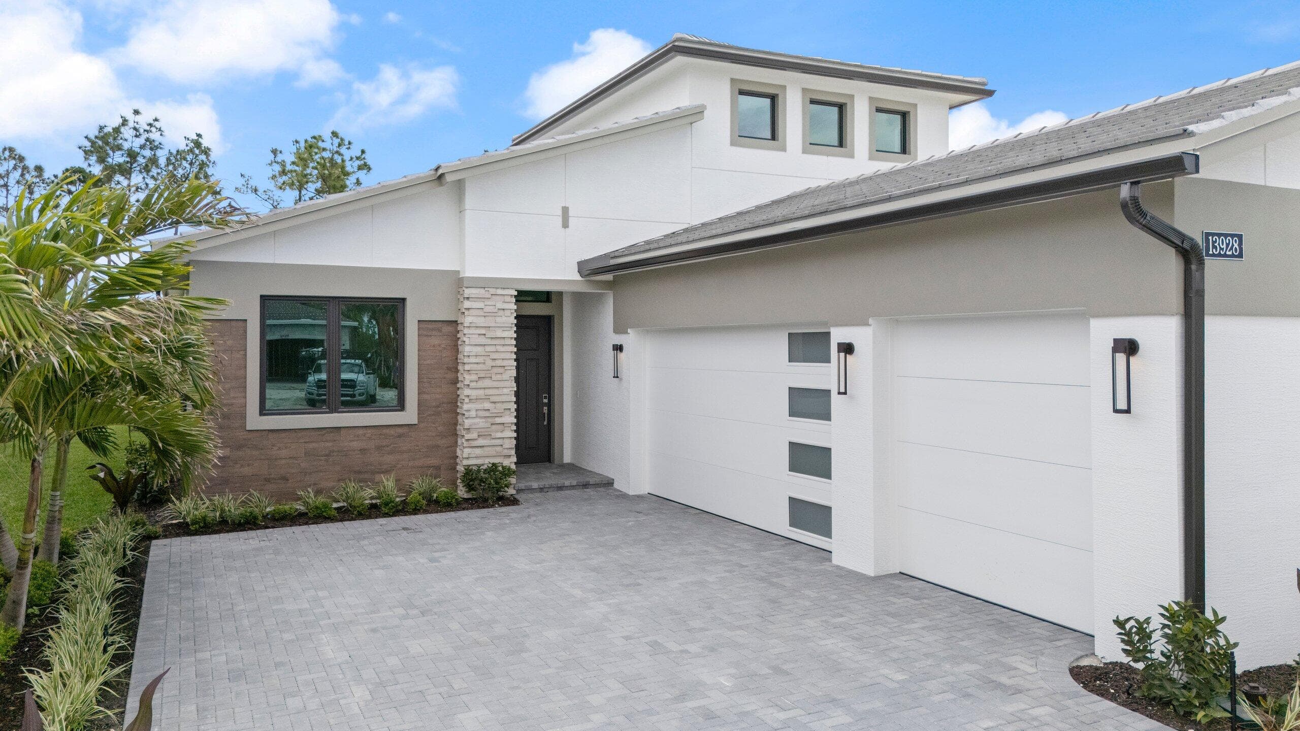 13928 Vivant Drive, Palm Beach Gardens, FL 33412 — photo 3 of 45