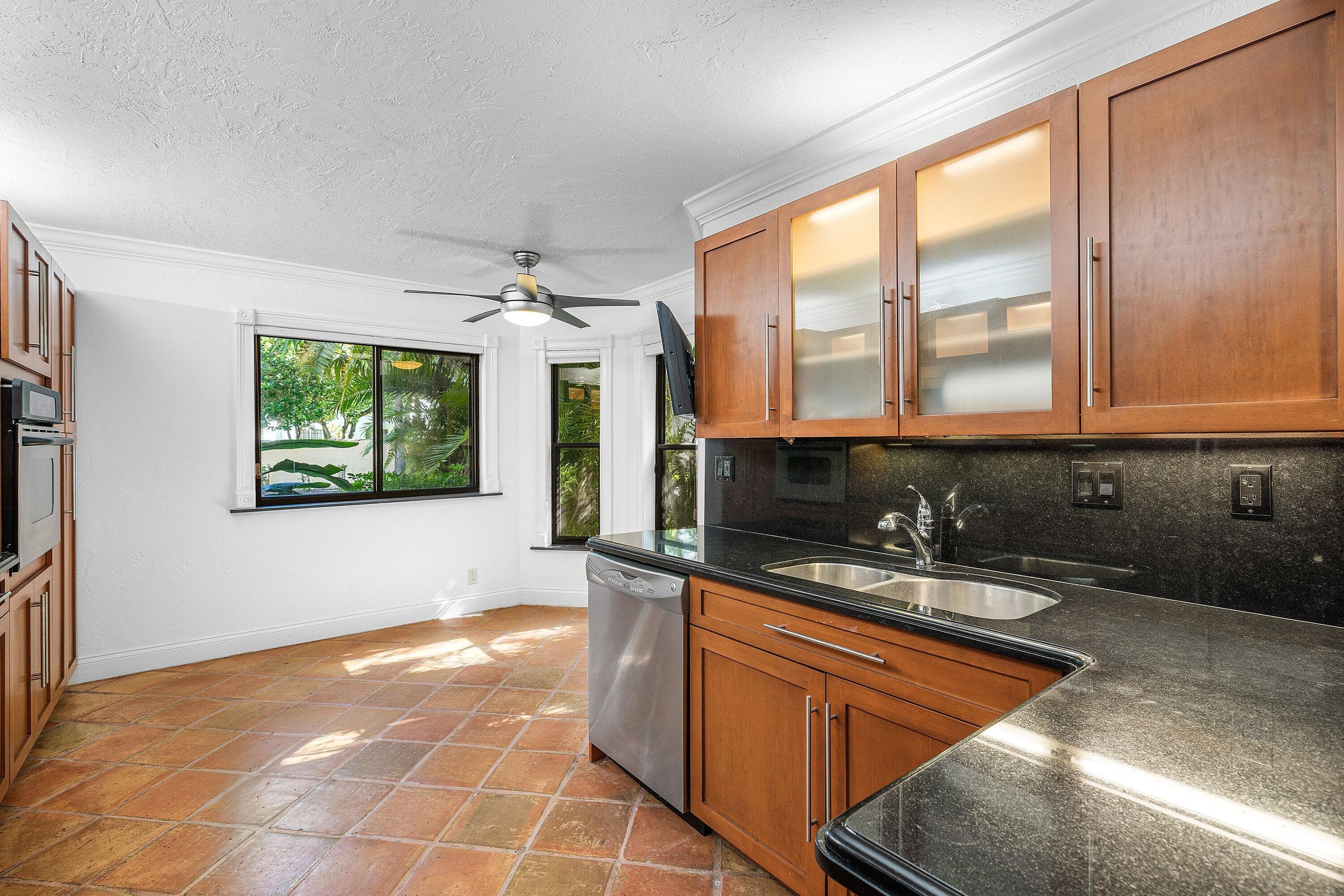 16 Via Lago, Boynton Beach, FL 33435 — photo 16 of 46