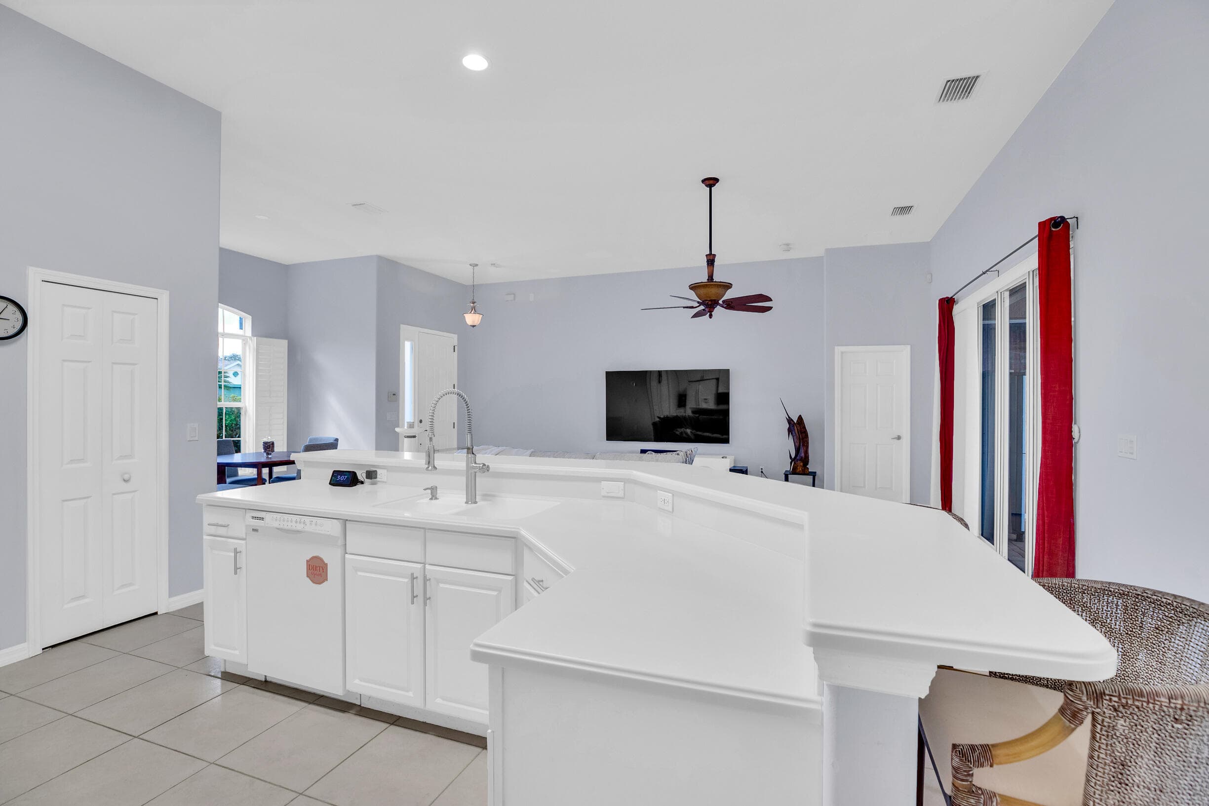 240 SW Champagne Ct Court SW, Vero Beach, FL 32968 — photo 10 of 31