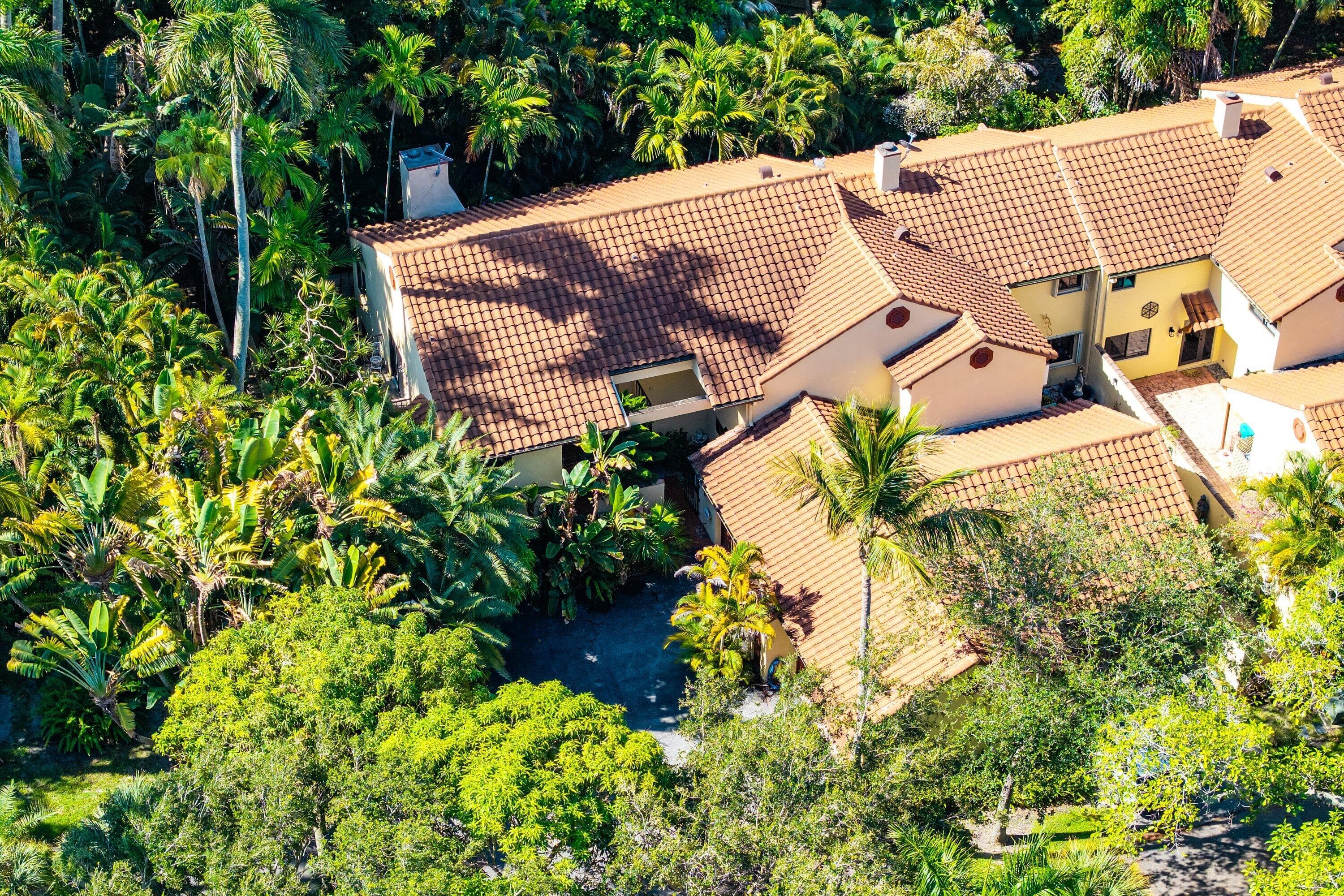 16 Via Lago, Boynton Beach, FL 33435 — photo 37 of 46
