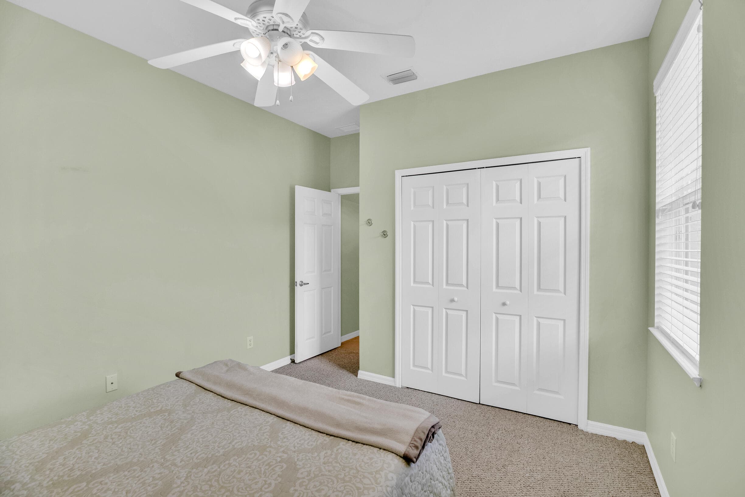 240 SW Champagne Ct Court SW, Vero Beach, FL 32968 — photo 29 of 31