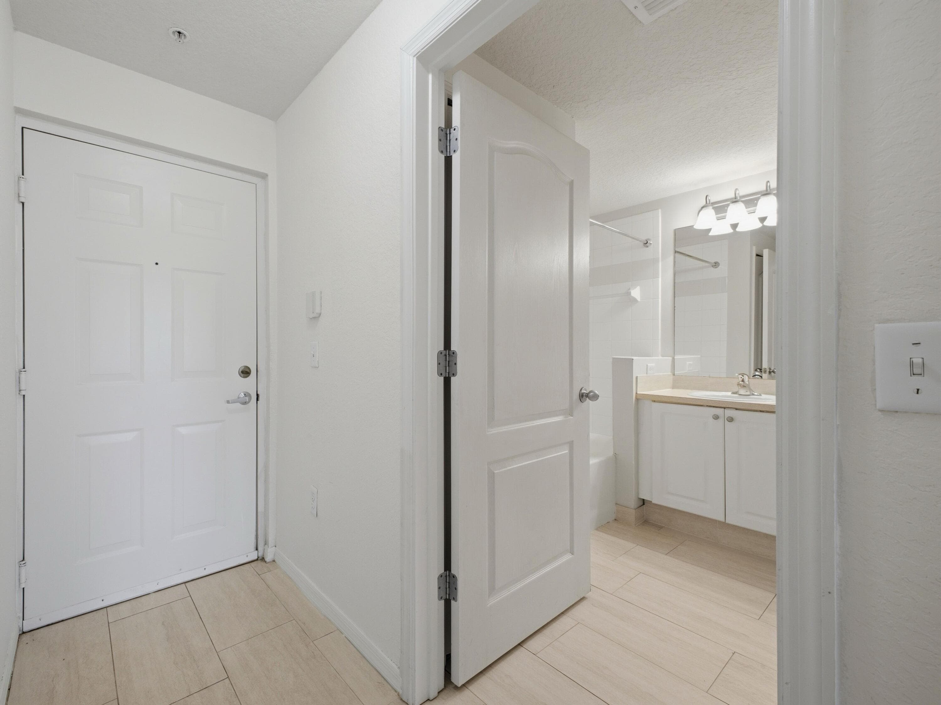11041 Legacy Boulevard 103, Palm Beach Gardens, FL 33410 — photo 3 of 41