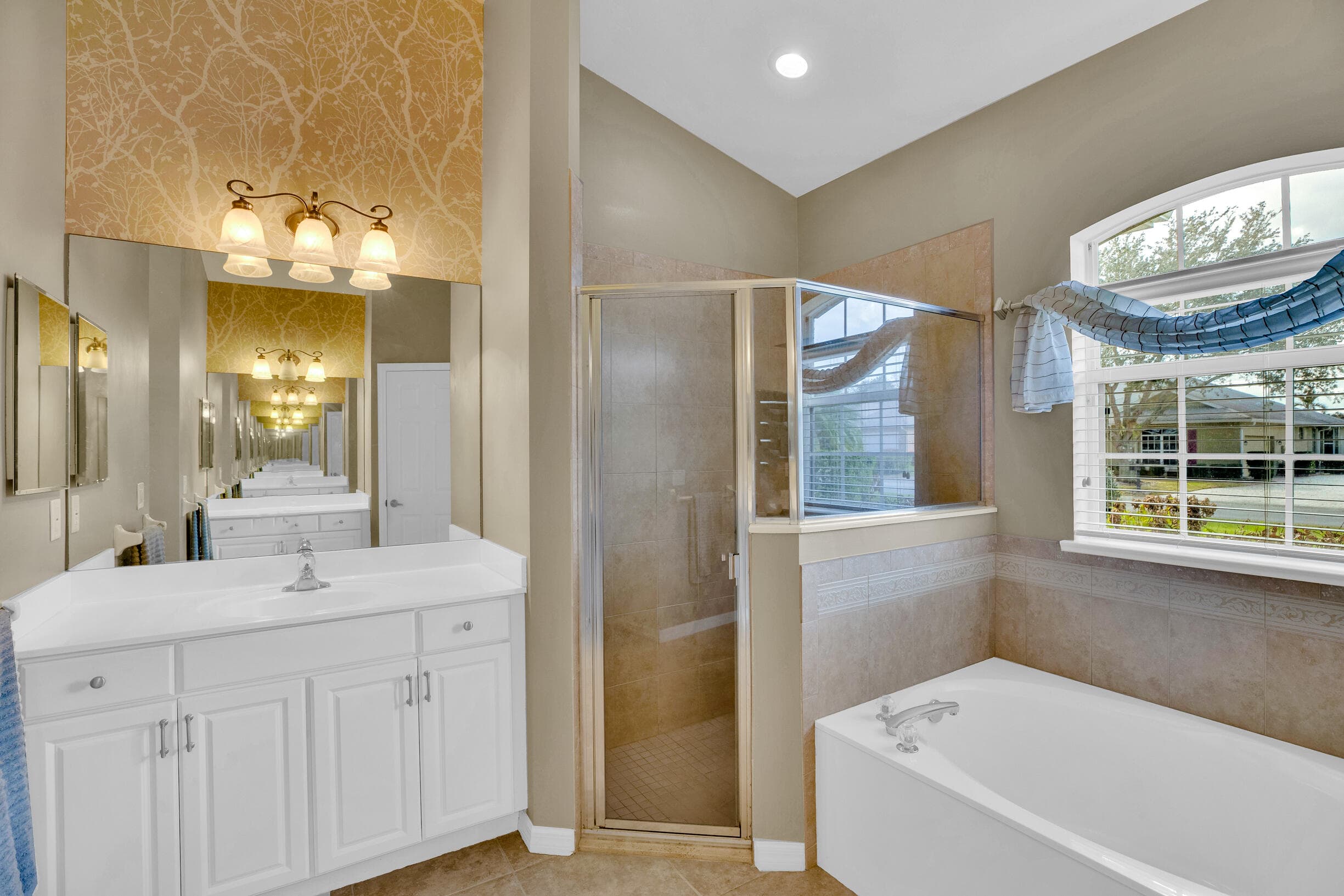240 SW Champagne Ct Court SW, Vero Beach, FL 32968 — photo 24 of 31