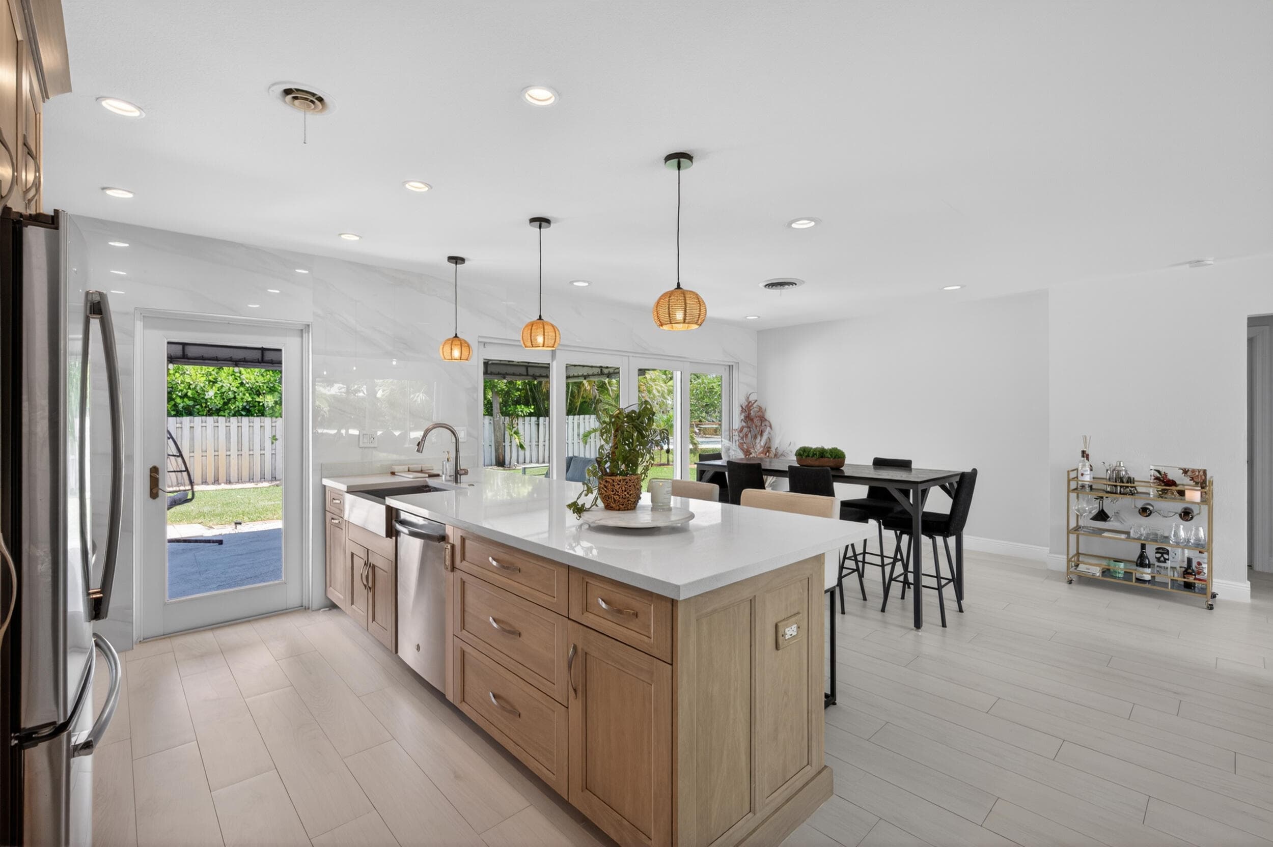 4800 NE 15th Terrace, Oakland Park, FL 33334 — photo 8 of 38