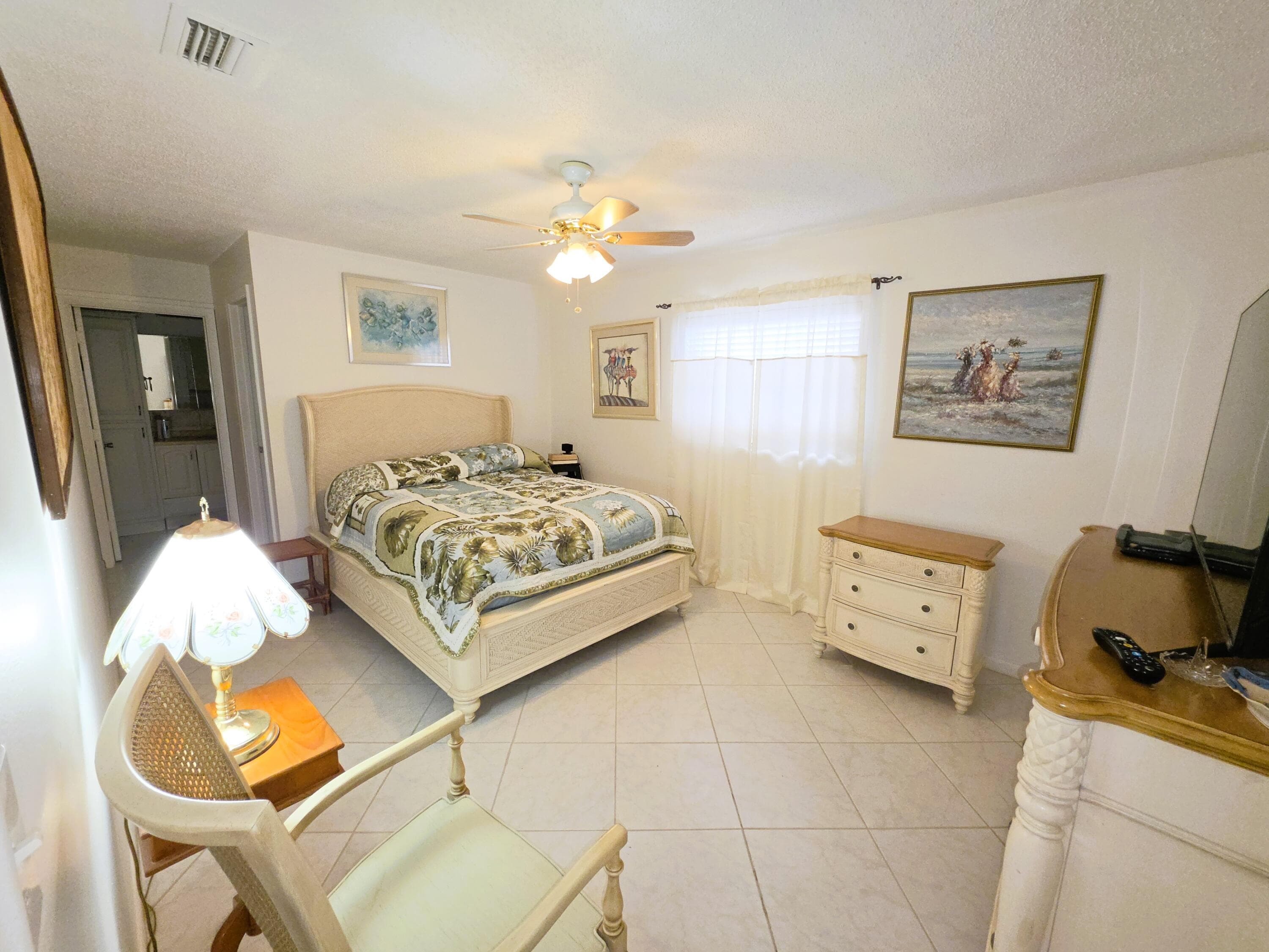 5404 Belleville Road, West Palm Beach, FL 33417 — photo 11 of 45