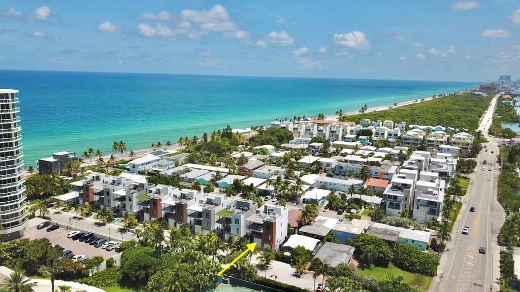 348 Balboa Street, Hollywood, FL 33019 — photo 2 of 75