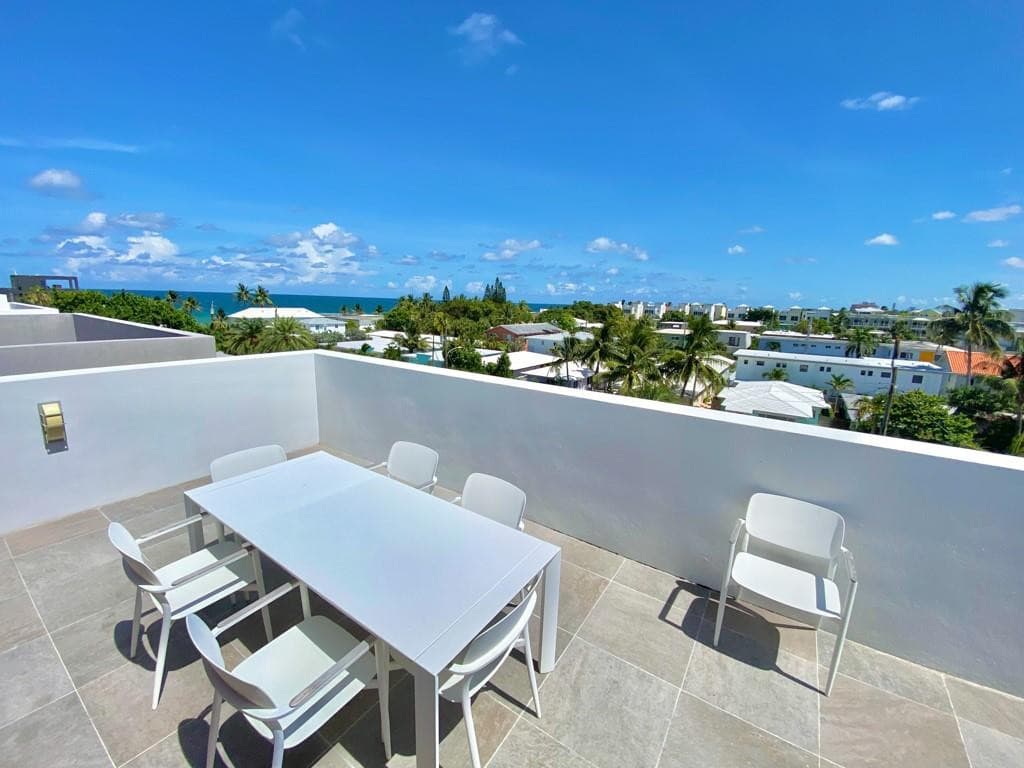 348 Balboa Street, Hollywood, FL 33019 — photo 68 of 75