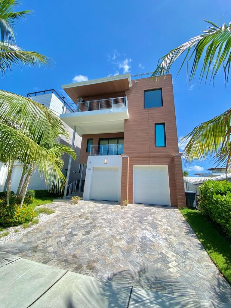 348 Balboa Street, Hollywood, FL 33019 — photo 74 of 75