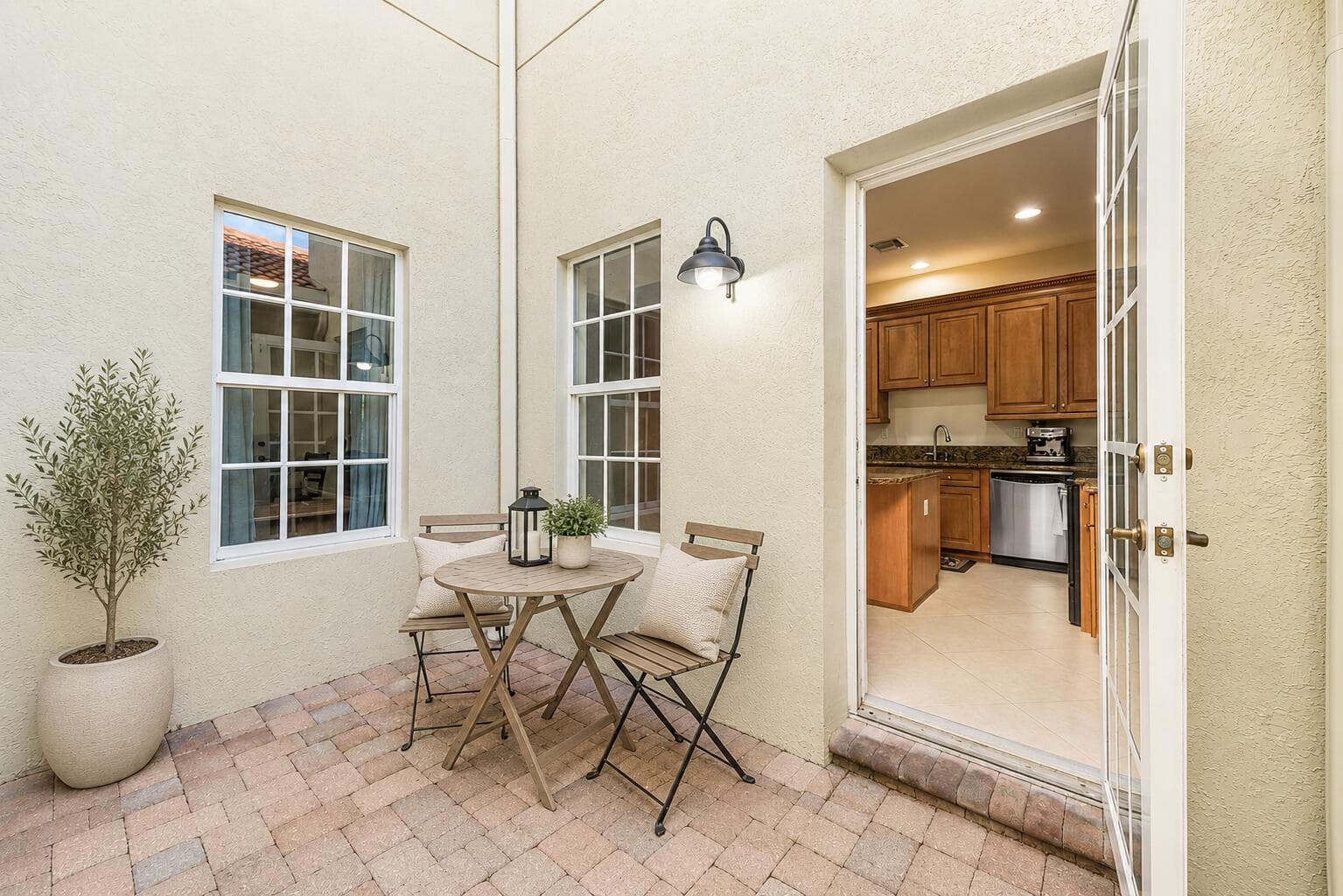 704 NW 83rd Place, Boca Raton, FL 33487 — photo 14 of 37
