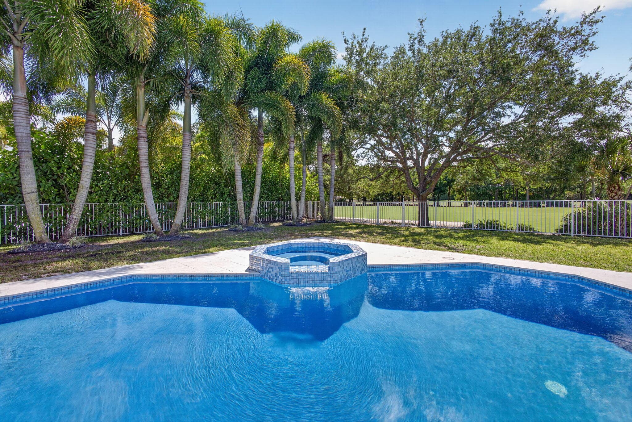 2725 Seneca Circle, West Palm Beach, FL 33409 — photo 85 of 108