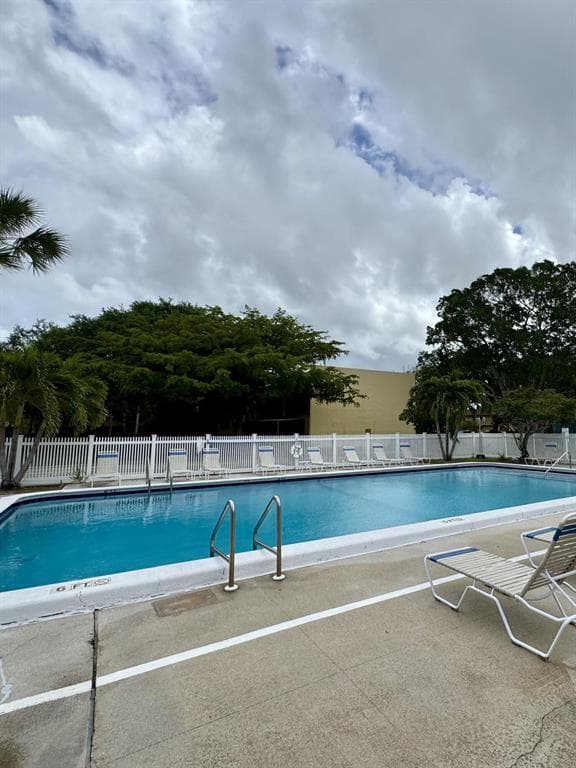 912 SW 9th Street Circle 105, Boca Raton, FL 33486 — photo 16 of 19