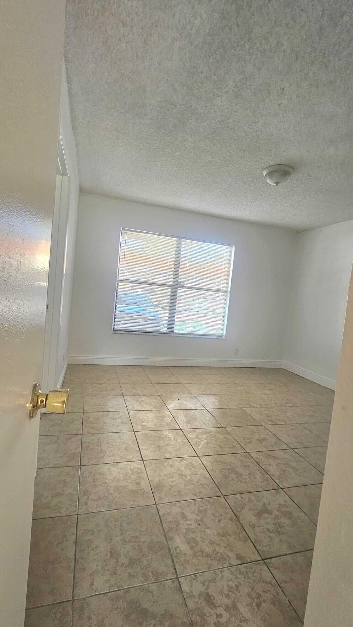 1641 Balfour Point Drive A, West Palm Beach, FL 33411 — photo 5 of 9