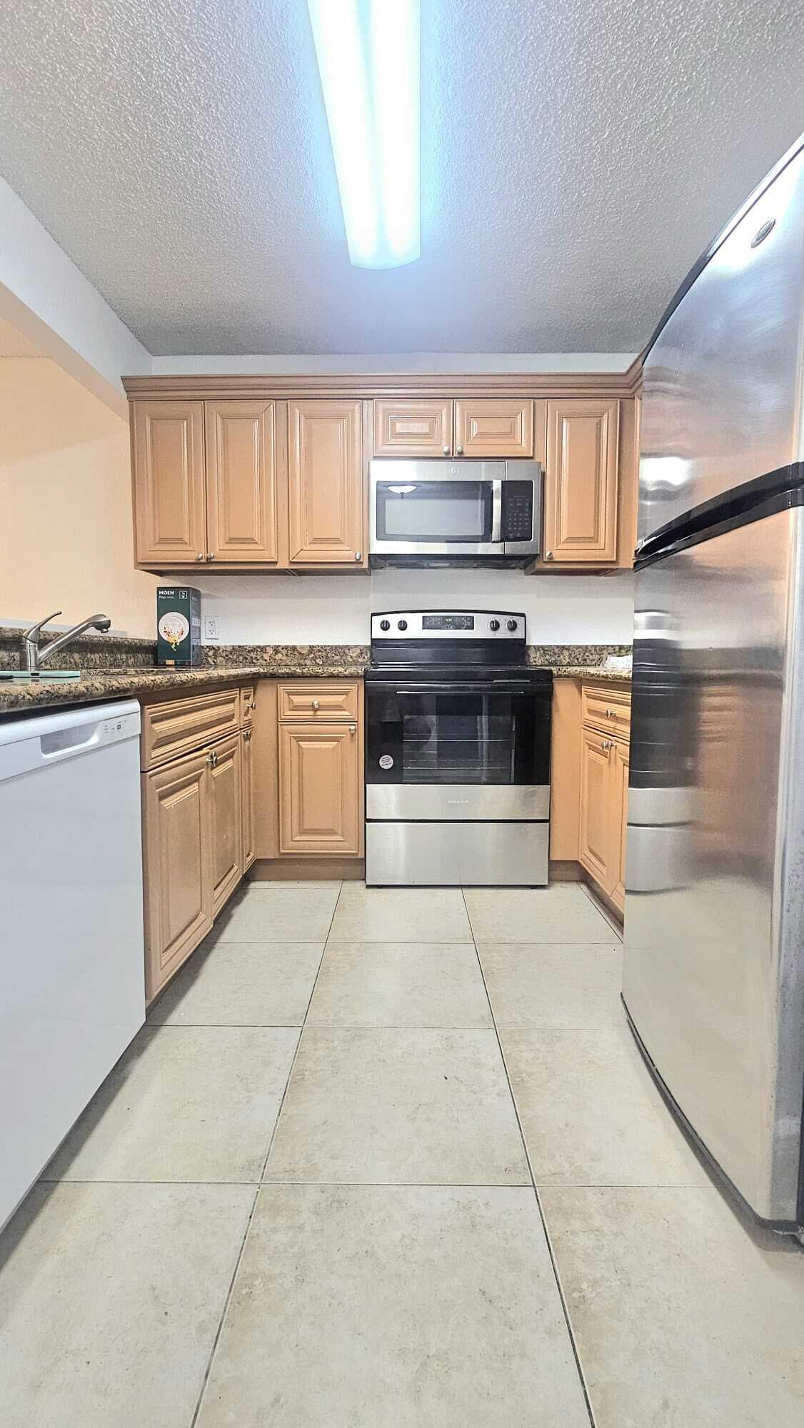 1641 Balfour Point Drive A, West Palm Beach, FL 33411 — photo