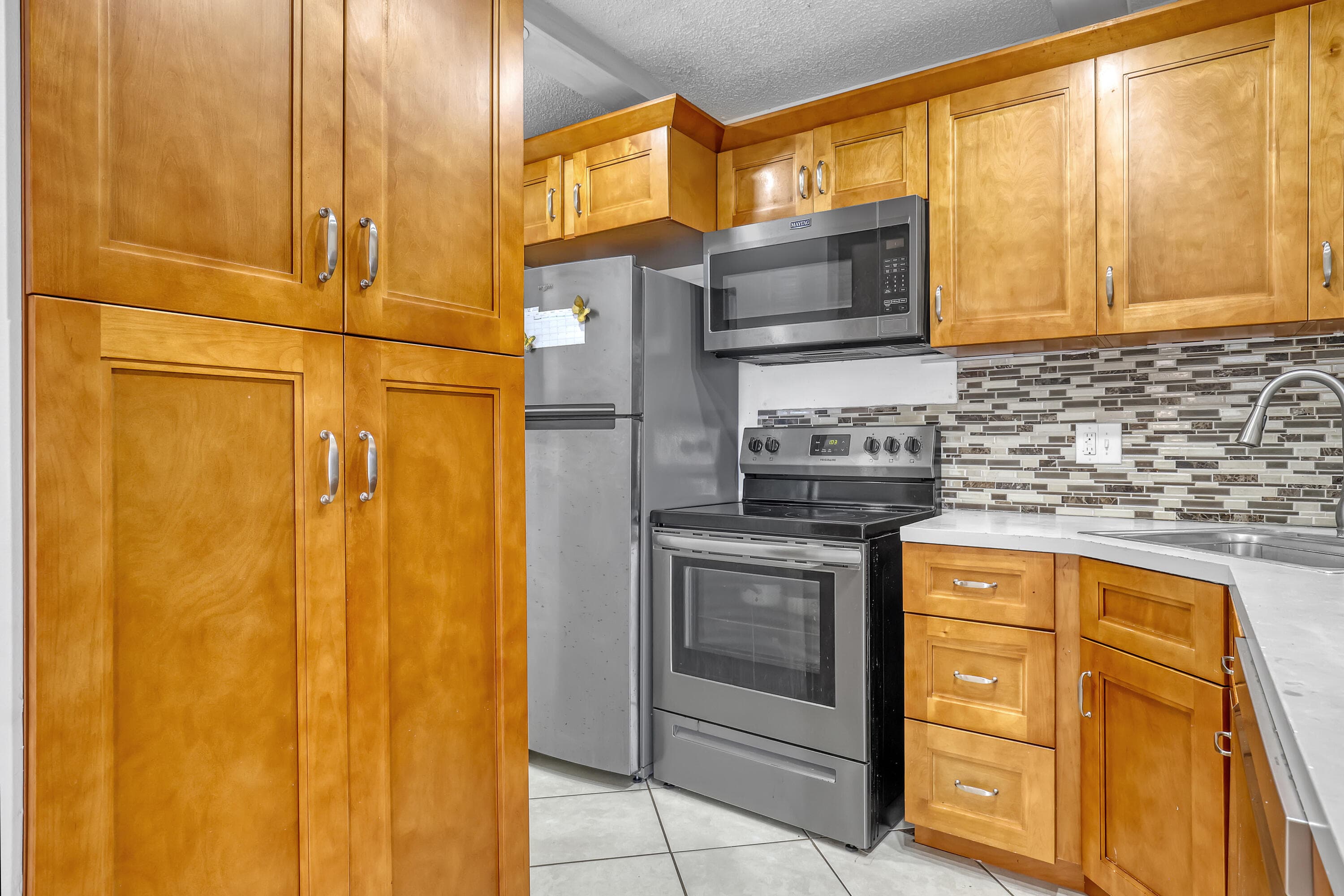 3630 Alder Drive Apt H1, West Palm Beach, FL 33417 — photo 11 of 34