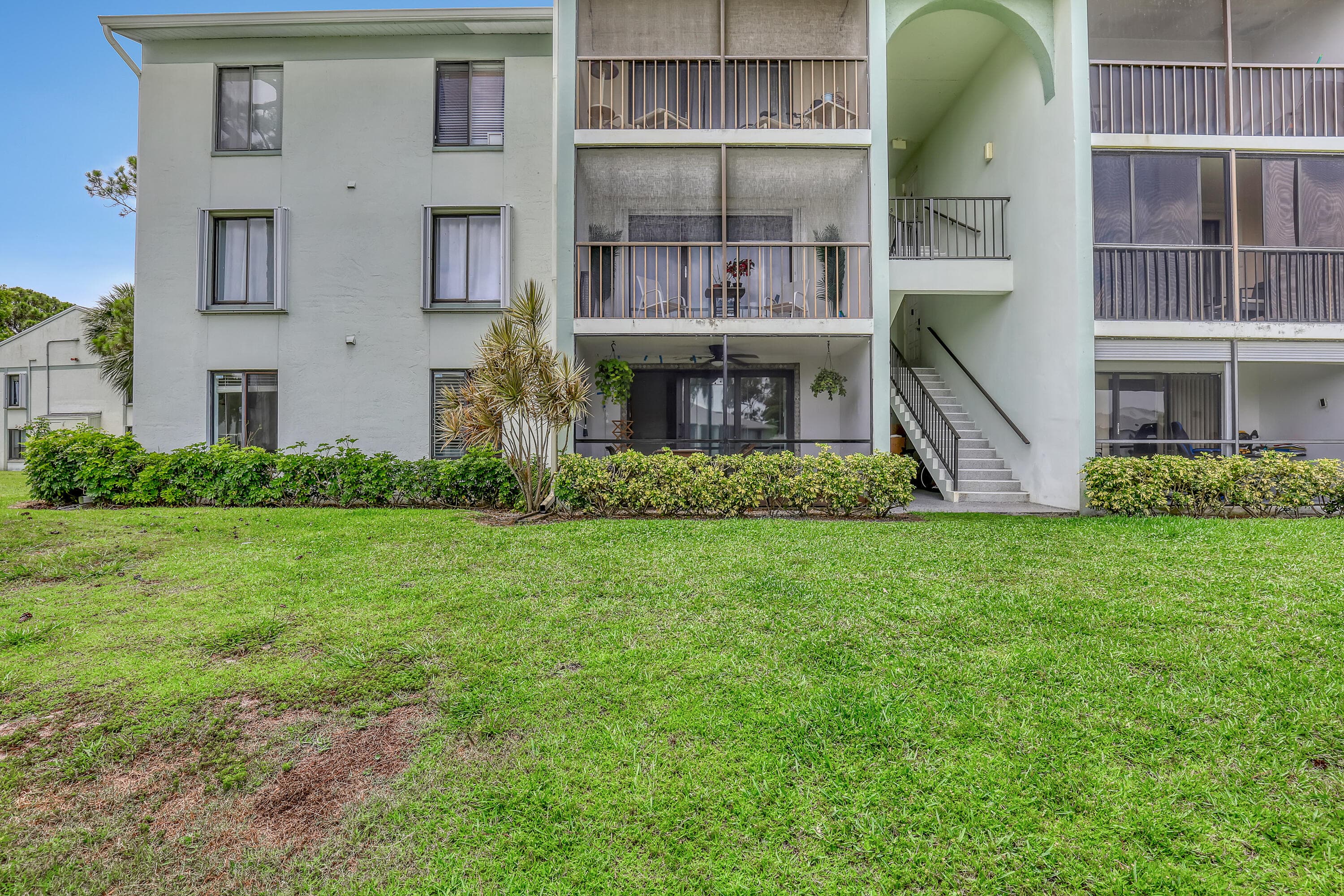 3630 Alder Drive Apt H1, West Palm Beach, FL 33417 — photo 25 of 34