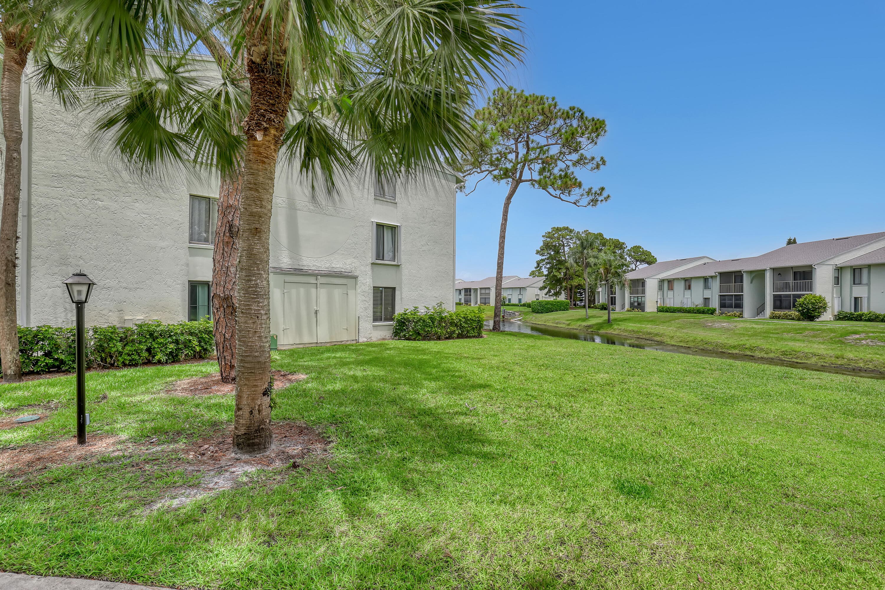 3630 Alder Drive Apt H1, West Palm Beach, FL 33417 — photo 27 of 34