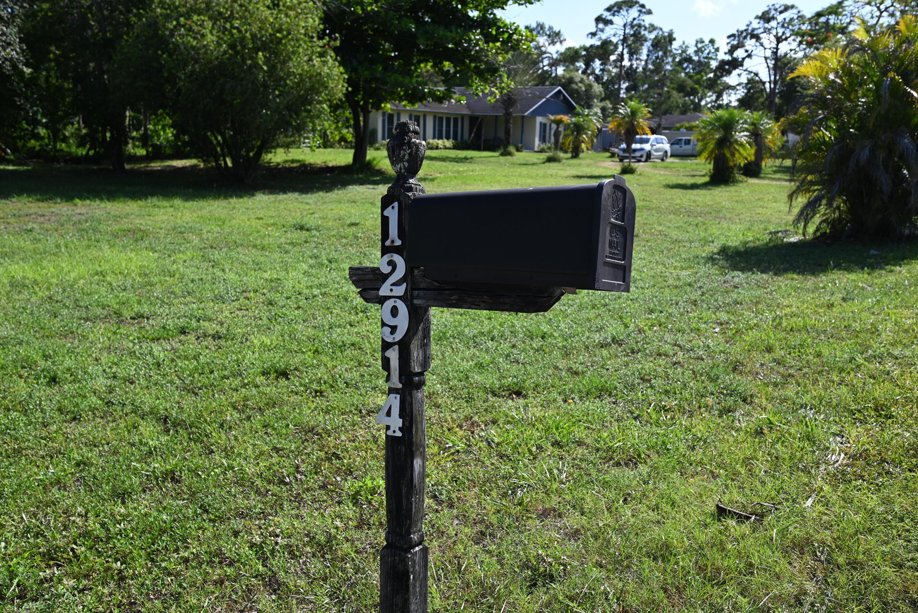 12914 Raymond Drive, Loxahatchee Groves, FL 33470 — photo 4 of 5