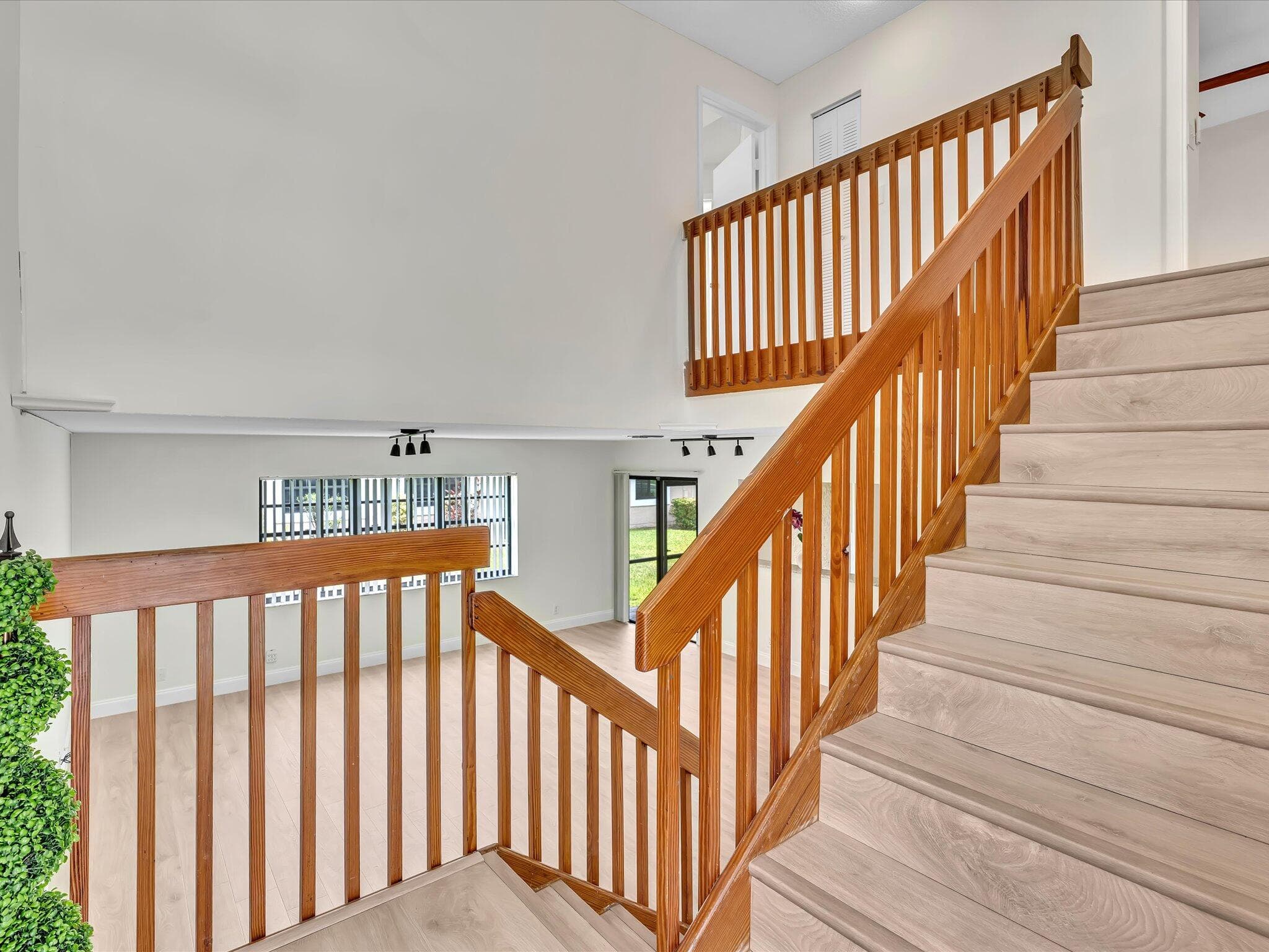 9001 W Sunrise Boulevard, Plantation, FL 33322 — photo 2 of 31