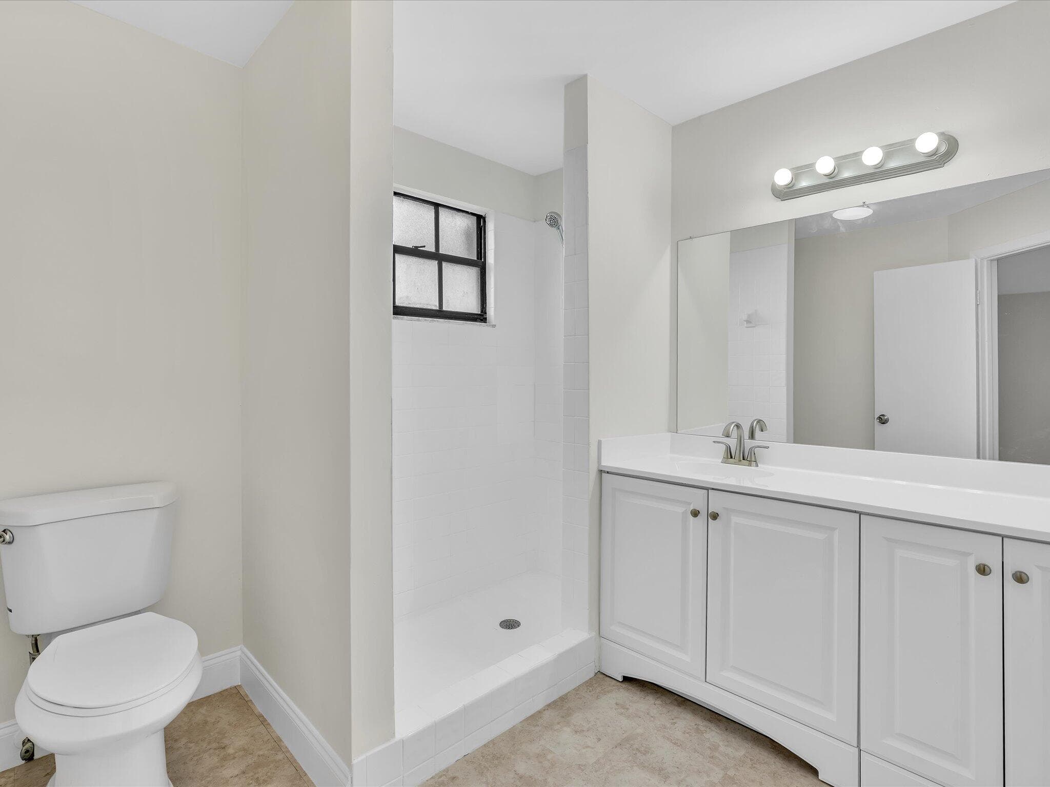9001 W Sunrise Boulevard, Plantation, FL 33322 — photo 15 of 31