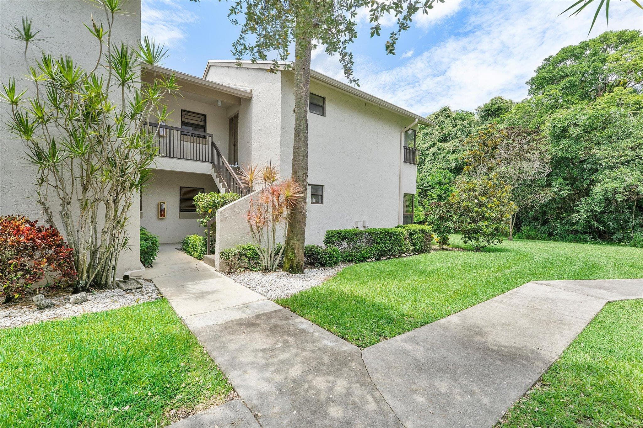 3873 NW 35th Street 1505, Coconut Creek, FL 33066 — photo 1 of 31