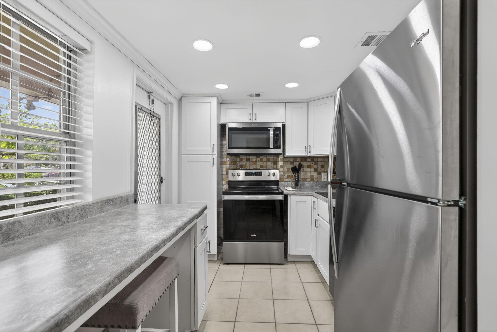 3150 N Palm Aire Drive 108, Pompano Beach, FL 33069 — photo 3 of 43