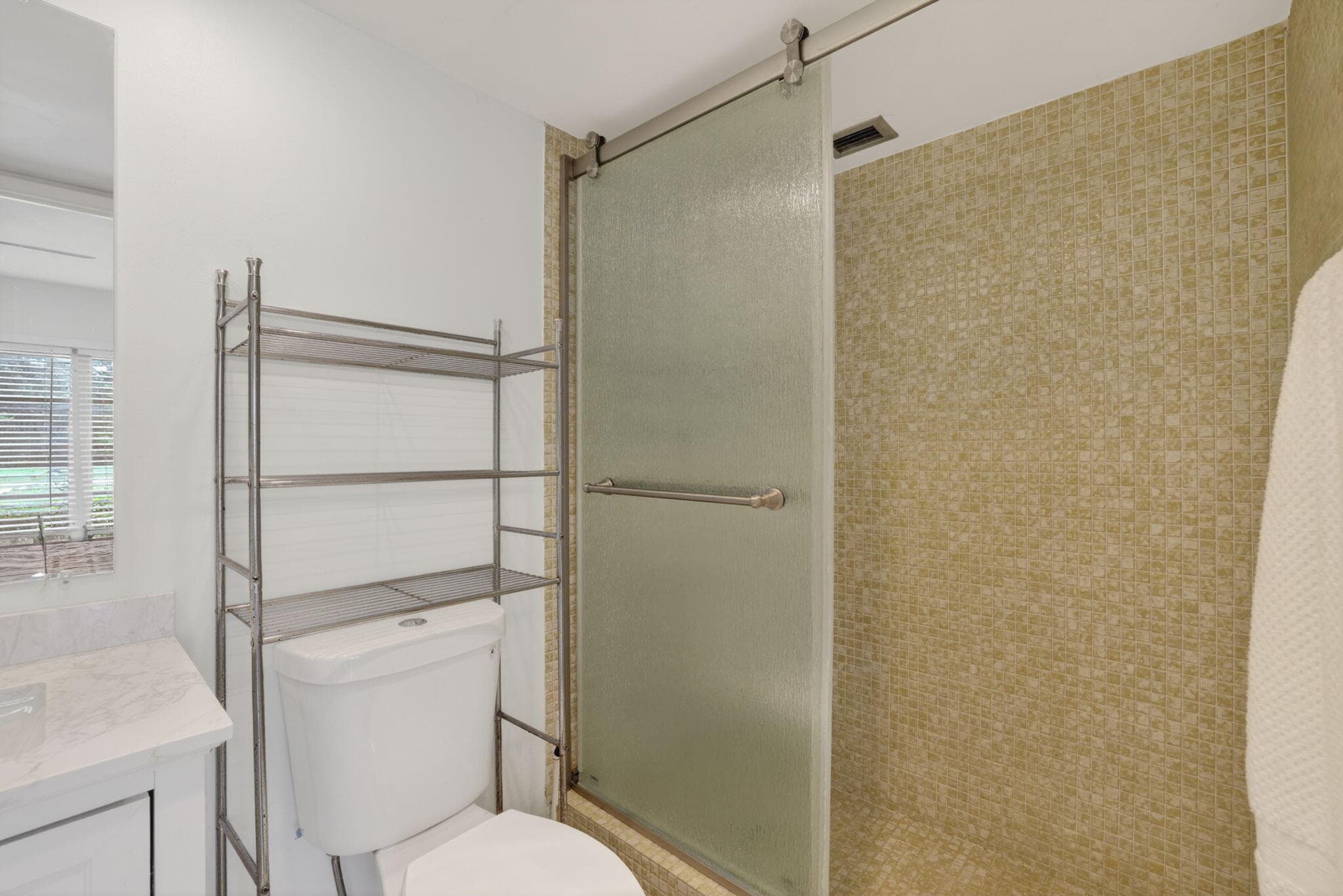 3150 N Palm Aire Drive 108, Pompano Beach, FL 33069 — photo 16 of 43
