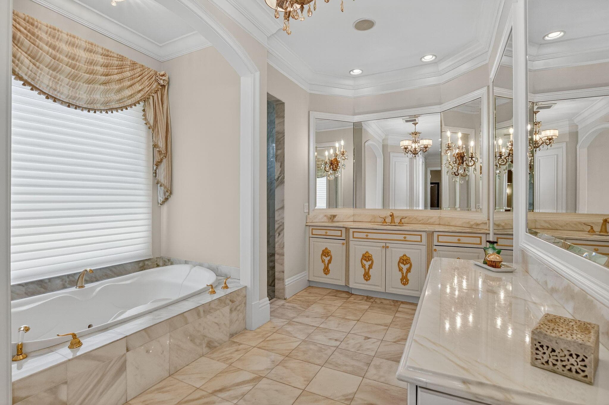 377 E Coconut Palm Road, Boca Raton, FL 33432 — photo 40 of 63