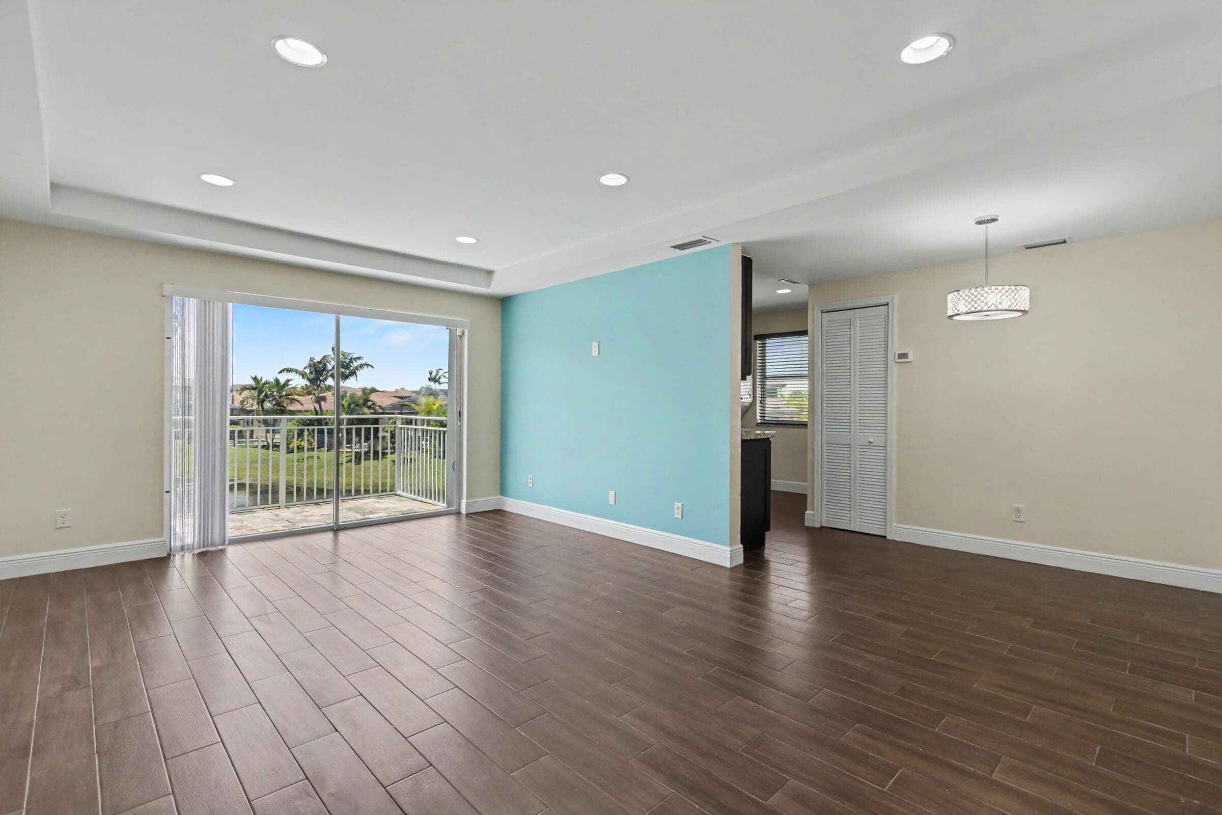 1250 SW 113th Terrace 204, Pembroke Pines, FL 33025 — photo 12 of 41