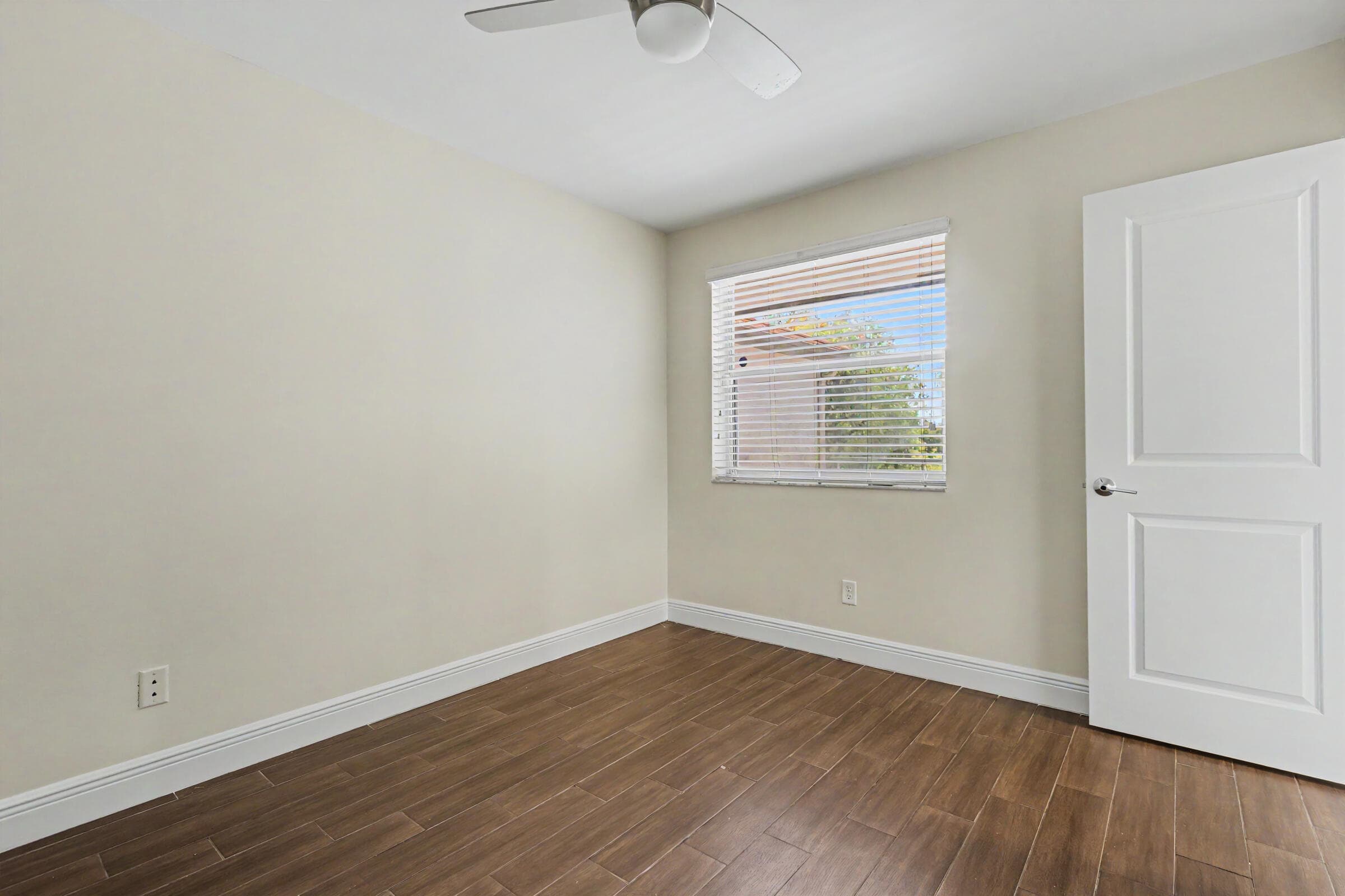 1250 SW 113th Terrace 204, Pembroke Pines, FL 33025 — photo 27 of 41