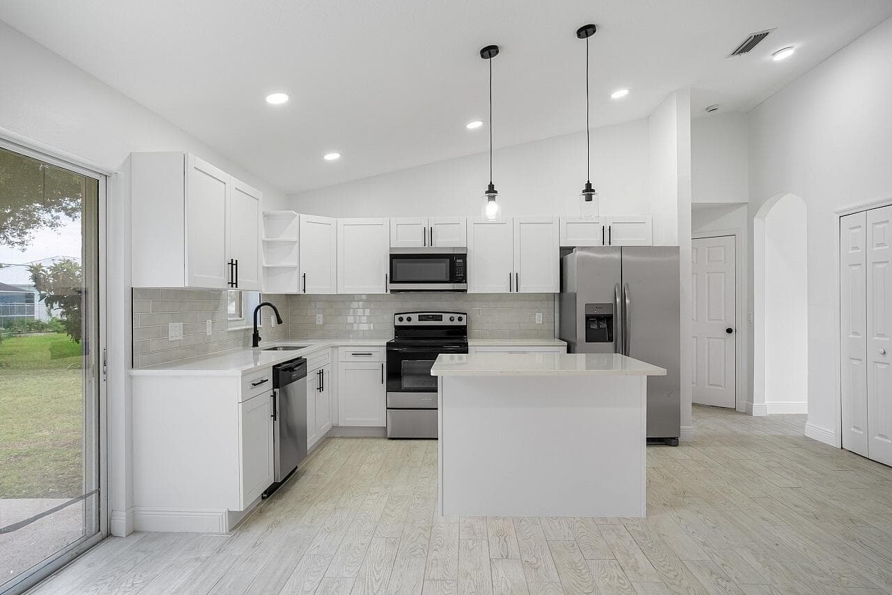 673 Cavern Terrace, Sebastian, FL 32958 — photo 6 of 39