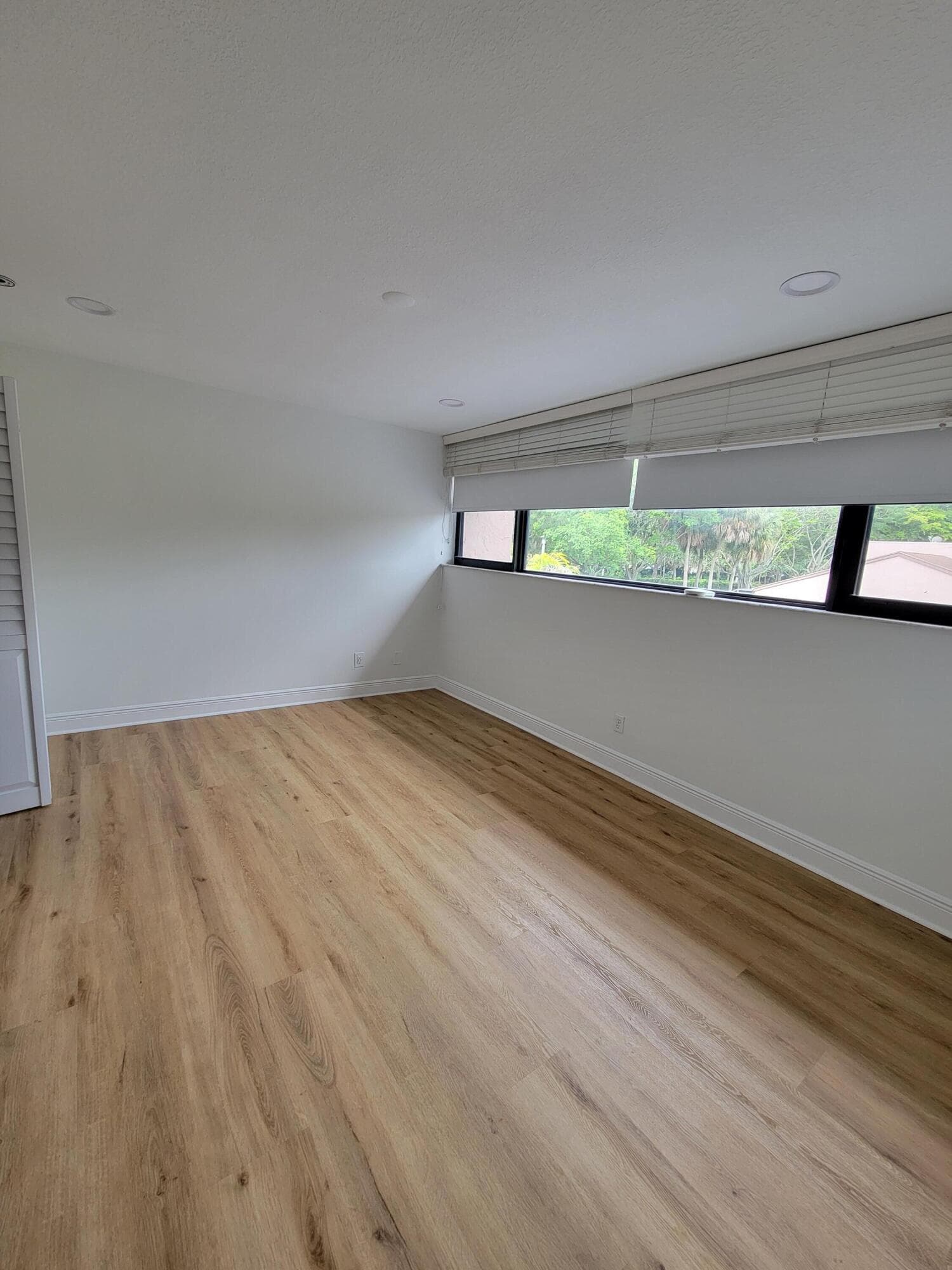 971 NW 122nd Terrace, Pembroke Pines, FL 33026 — photo 13 of 24