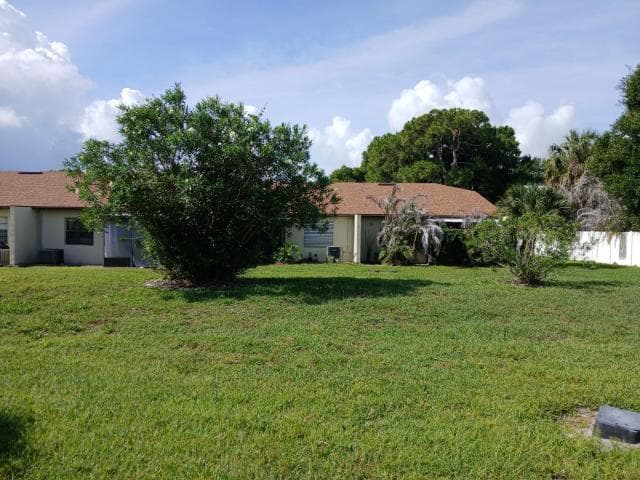 6012 Indrio Road 7, Fort Pierce, FL 34951 — photo 12 of 15
