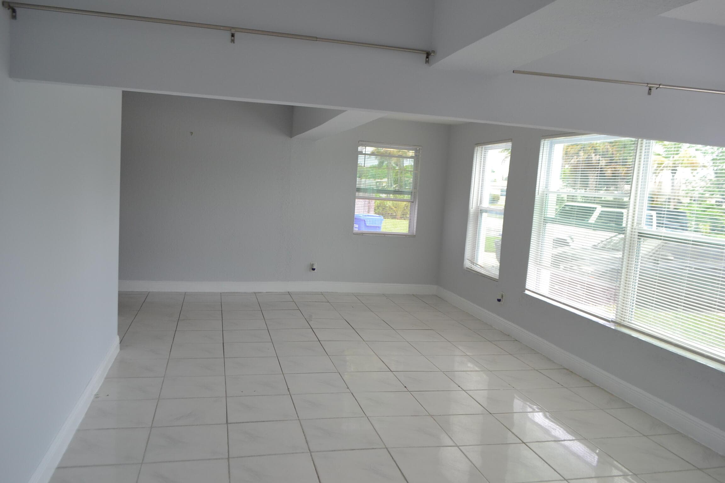 608 NW 20th Court, Pompano Beach, FL 33060 — photo 5 of 19