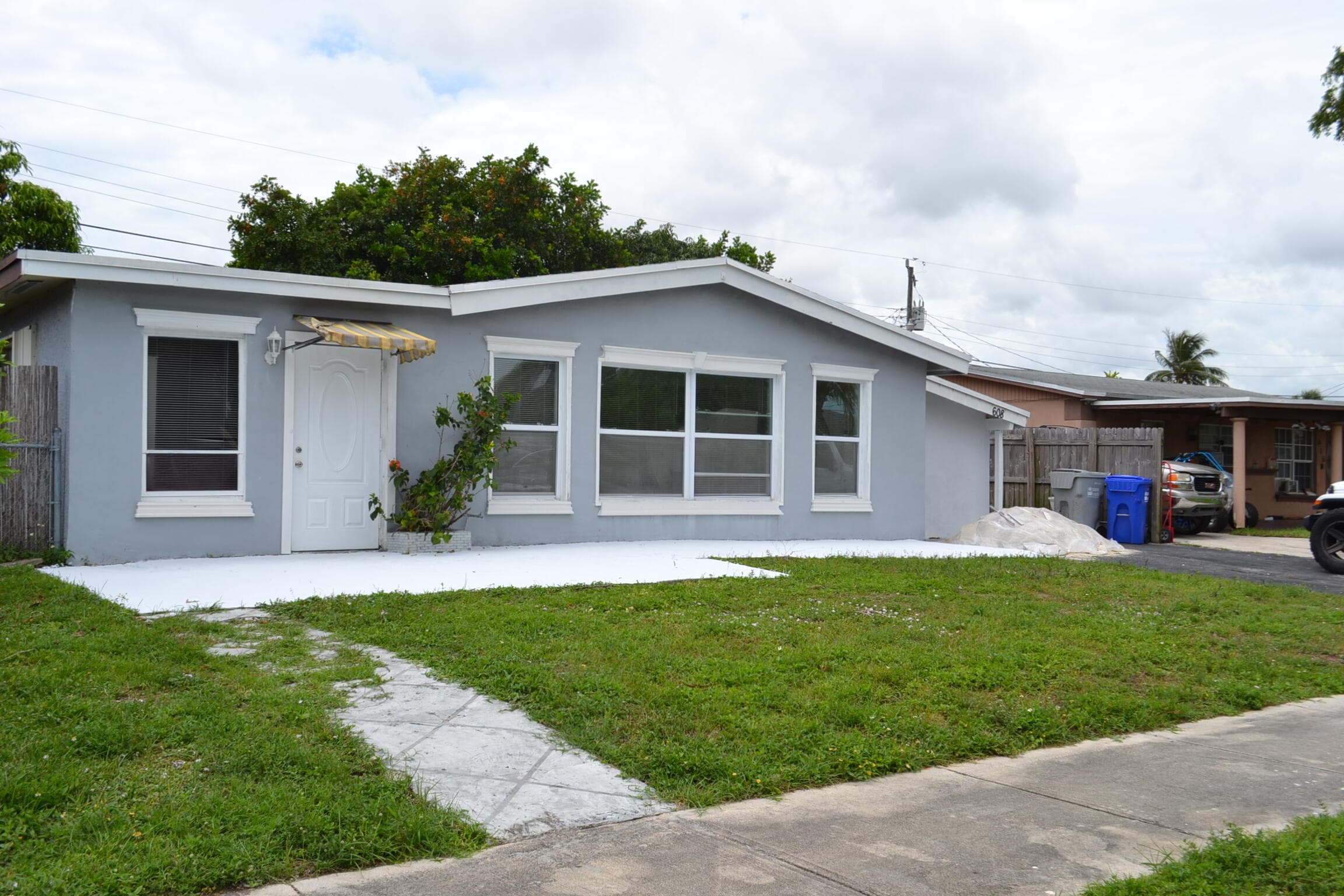 608 NW 20th Court, Pompano Beach, FL 33060 — photo 2 of 19