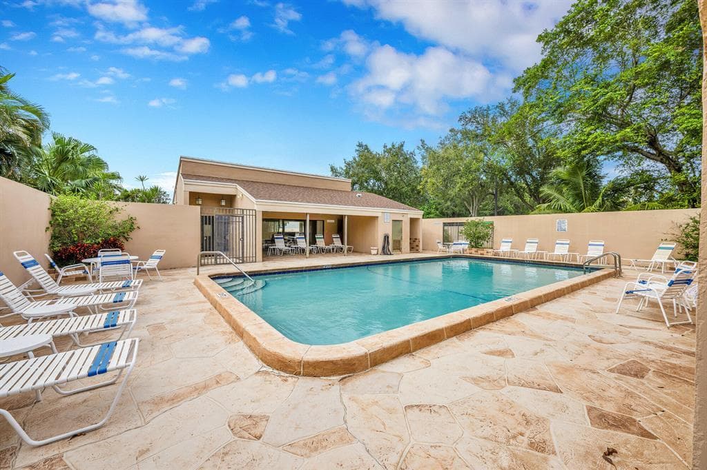 1169 NW 13th Street 1, Boca Raton, FL 33486 — photo 10 of 13
