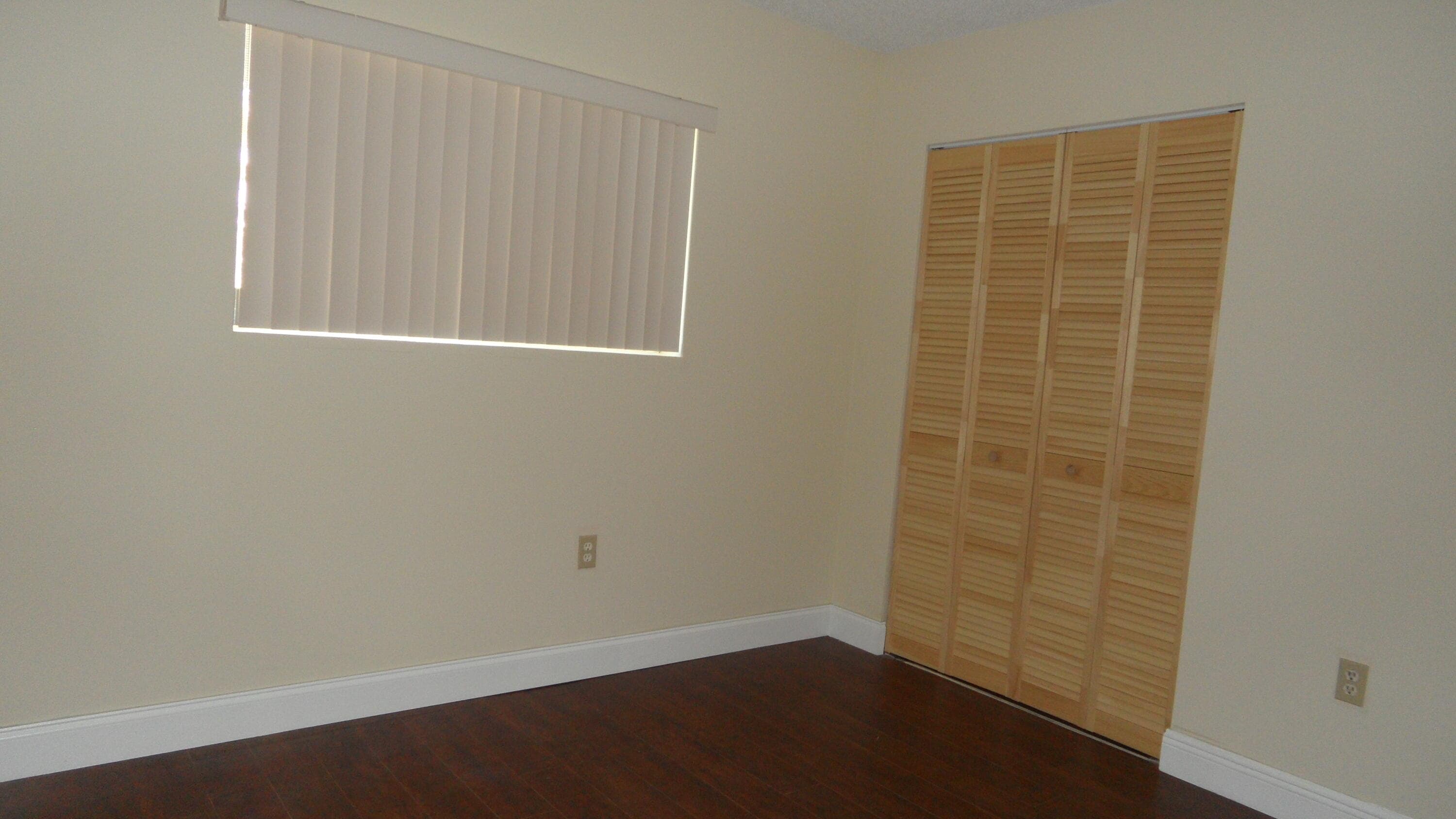 351 Palm Way 201, Pembroke Pines, FL 33025 — photo 18 of 33