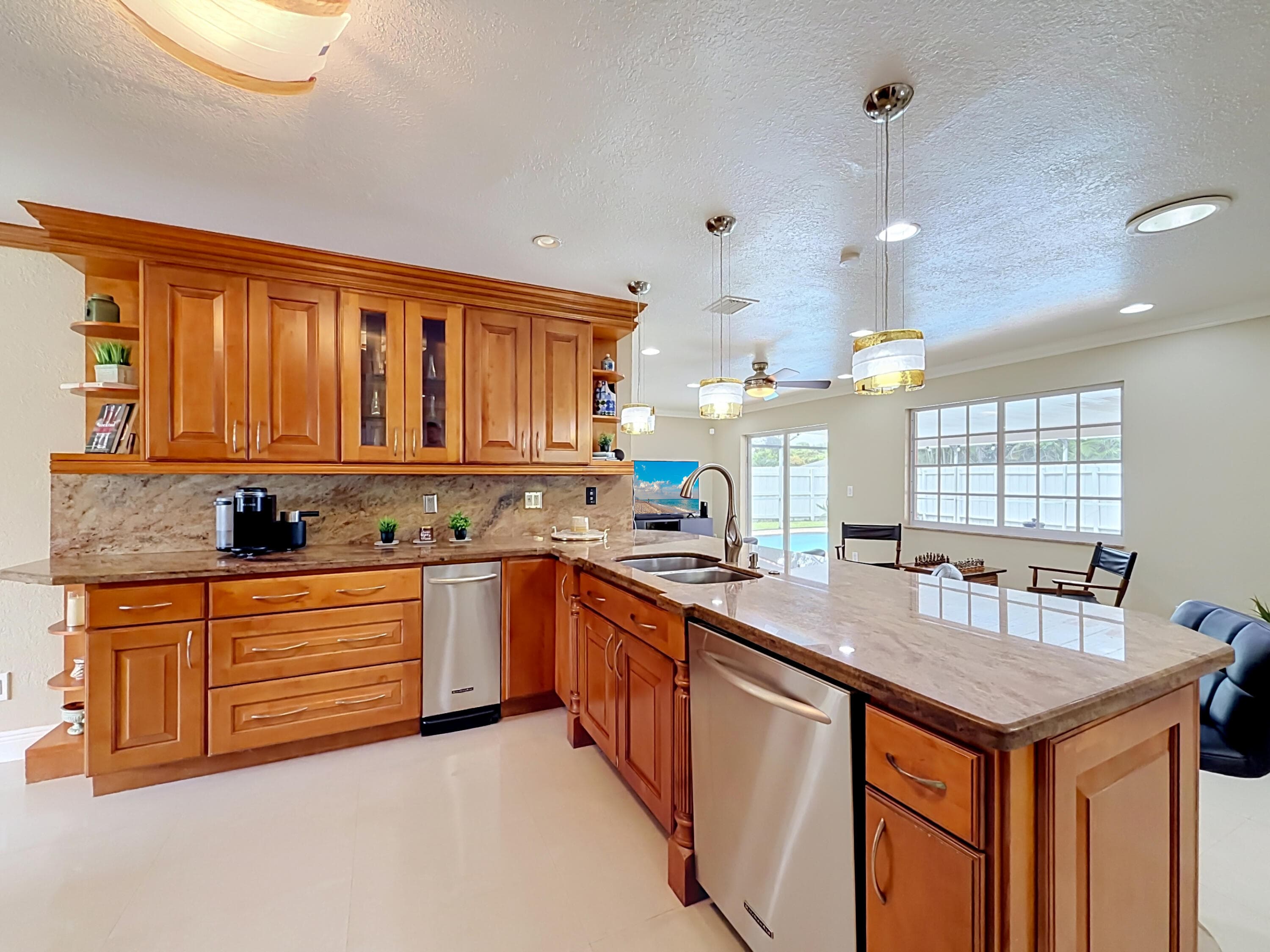 851 E Plantation Circle, Plantation, FL 33324 — photo 4 of 81