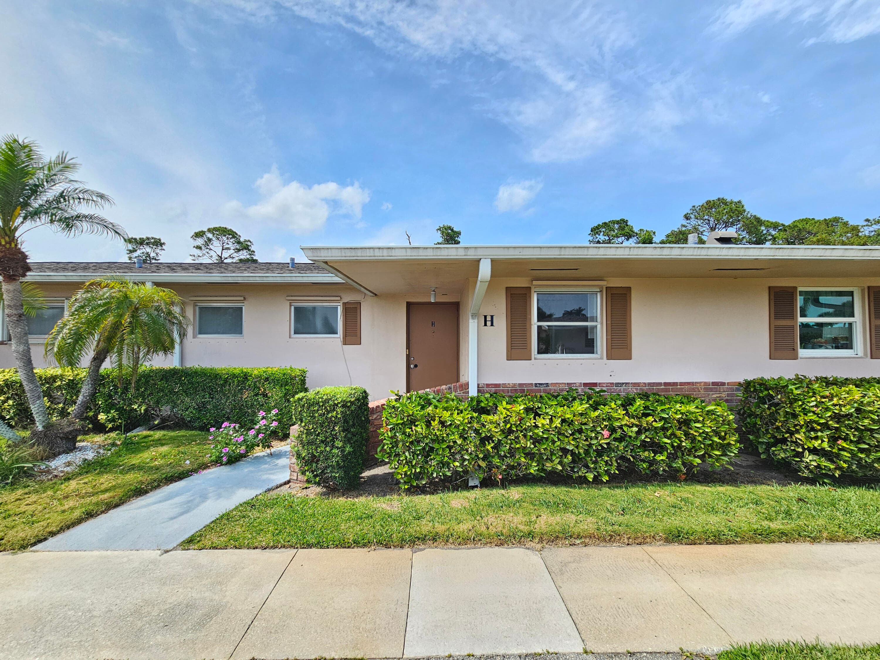2521 Dudley Drive W H, West Palm Beach, FL 33415 — photo 1 of 23