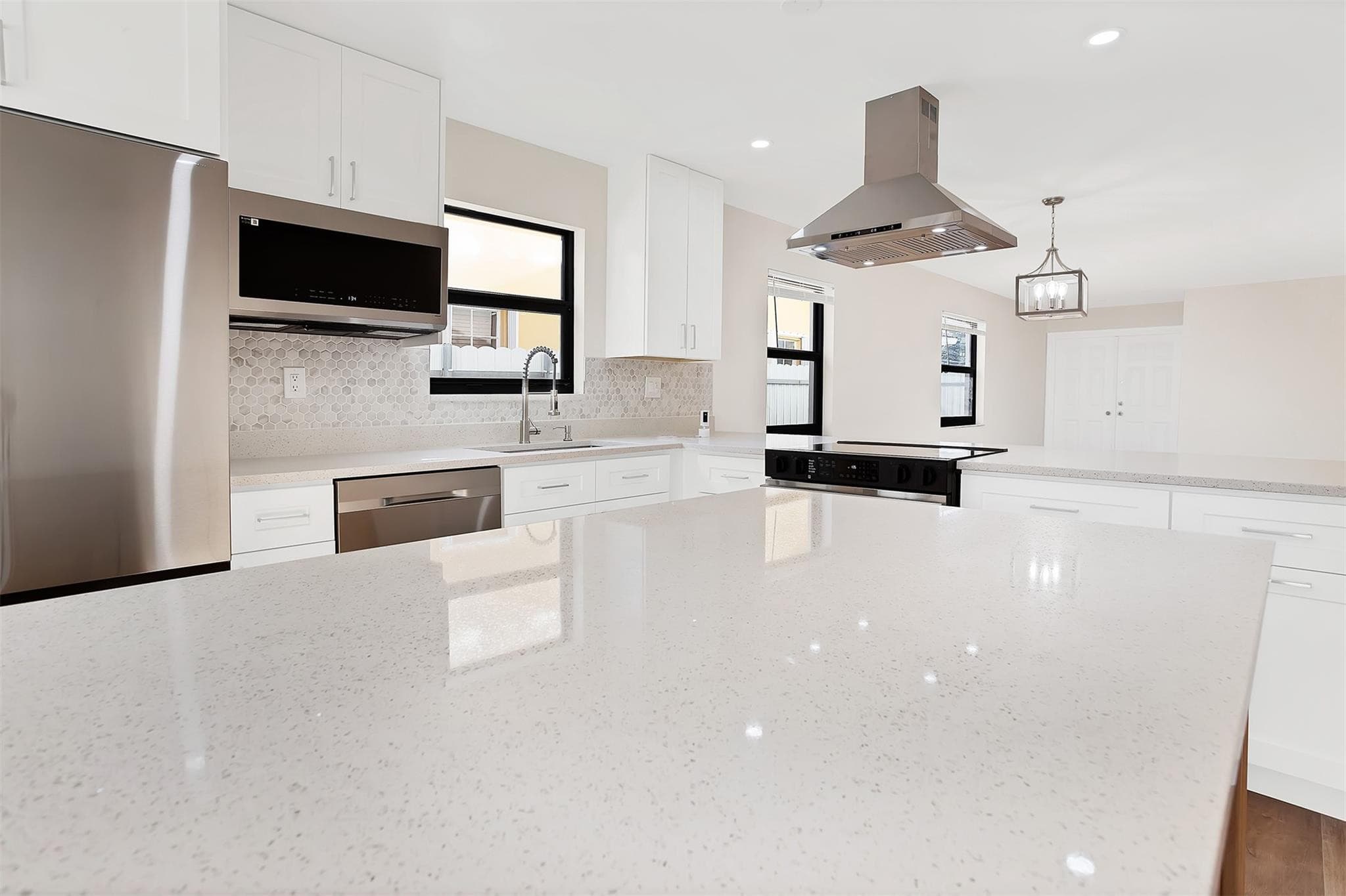 391 NW 58th Avenue, Miami, FL 33126 — photo 14 of 49