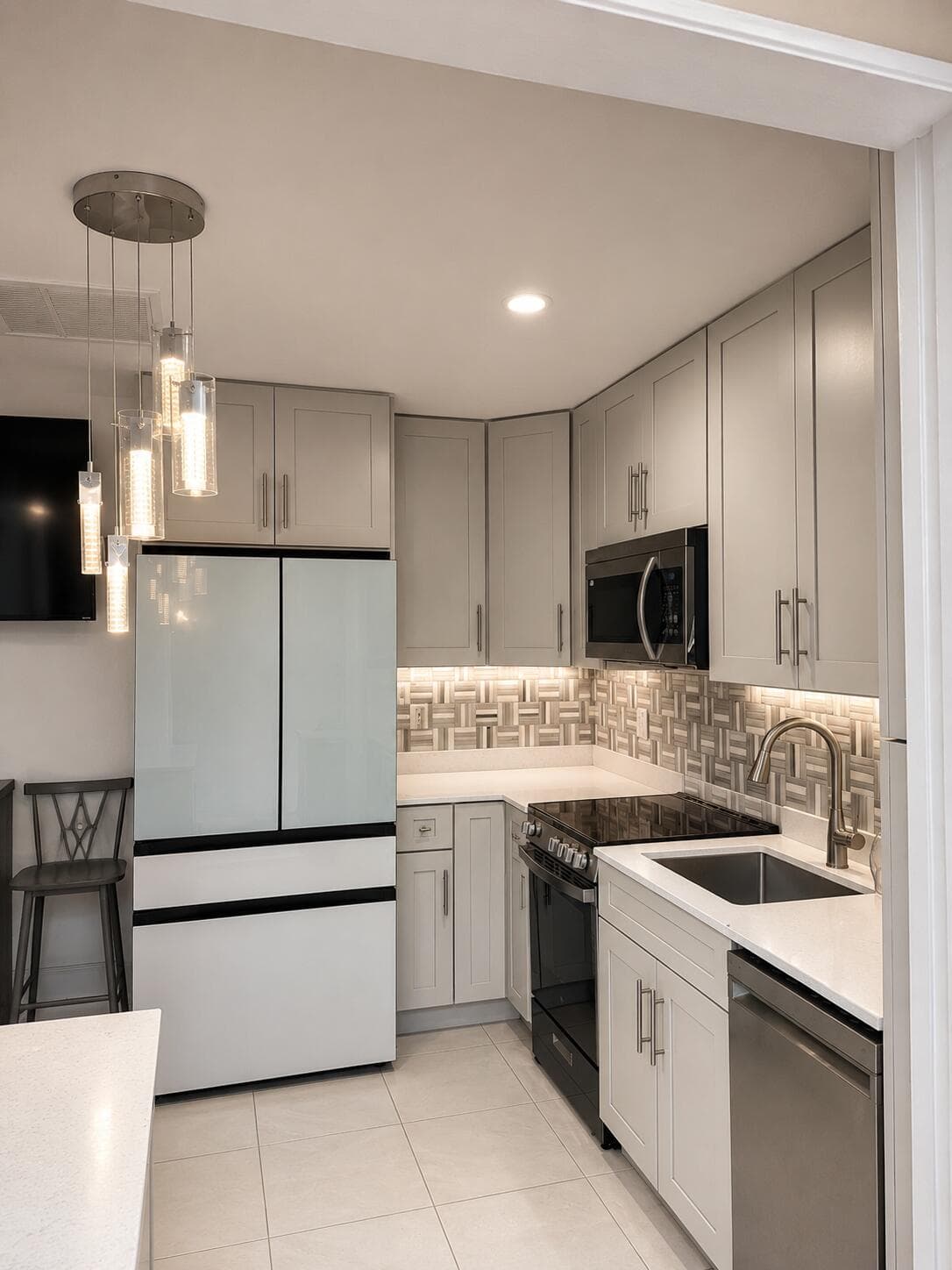 725 Dobbins Street 731, West Palm Beach, FL 33405 — photo 5 of 7