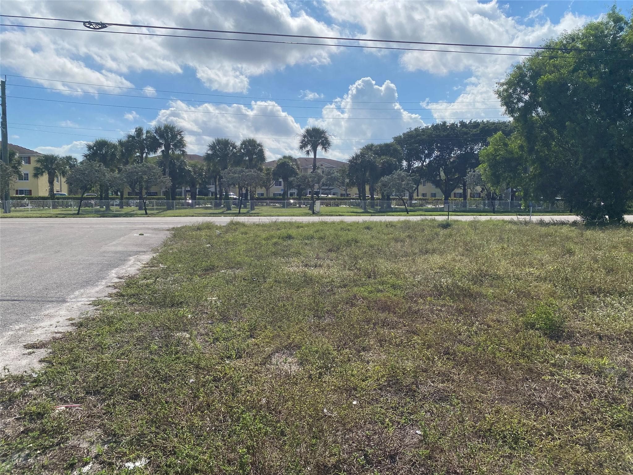 Nw 19 NW 19th Avenue, Pompano Beach, FL 33069 — photo 3 of 20