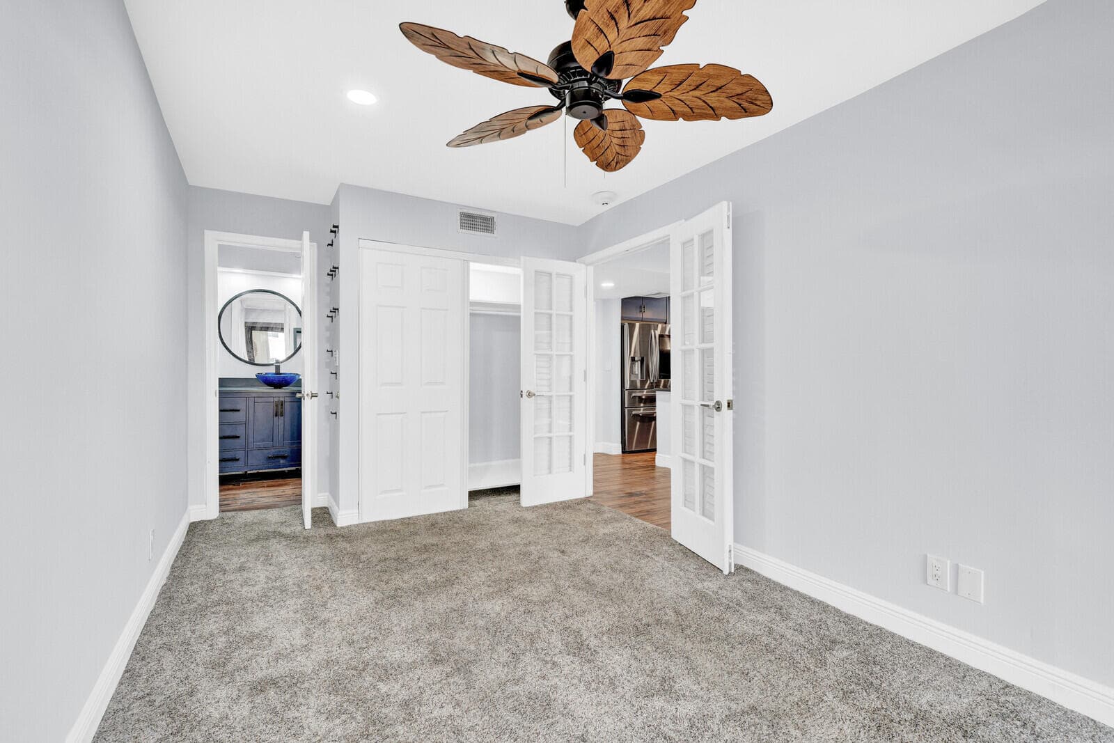 330 SE 20th Avenue 314, Deerfield Beach, FL 33441 — photo 24 of 48