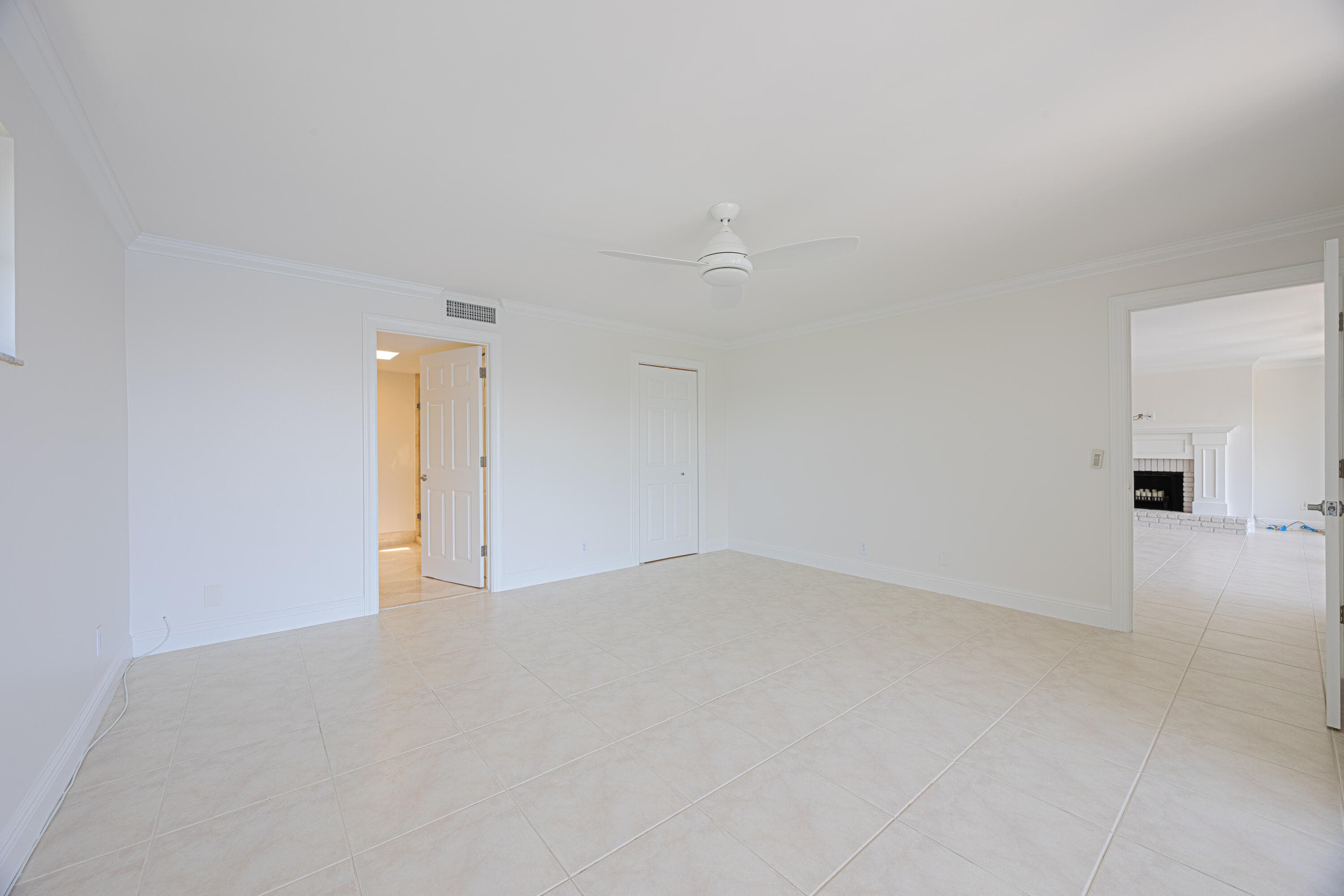 801 Palm Trail 9, Delray Beach, FL 33483 — photo 12 of 36