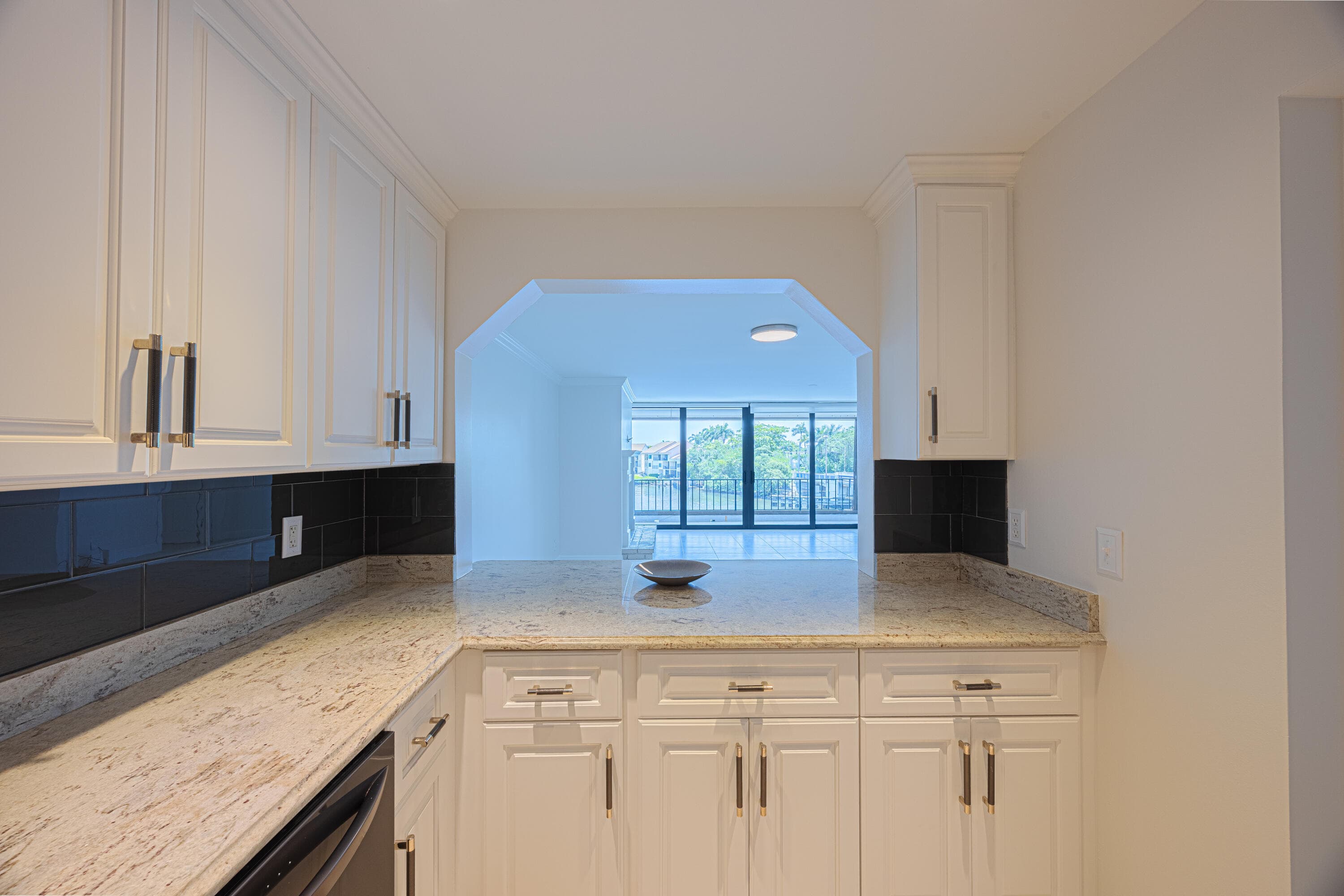 801 Palm Trail 9, Delray Beach, FL 33483 — photo 9 of 36