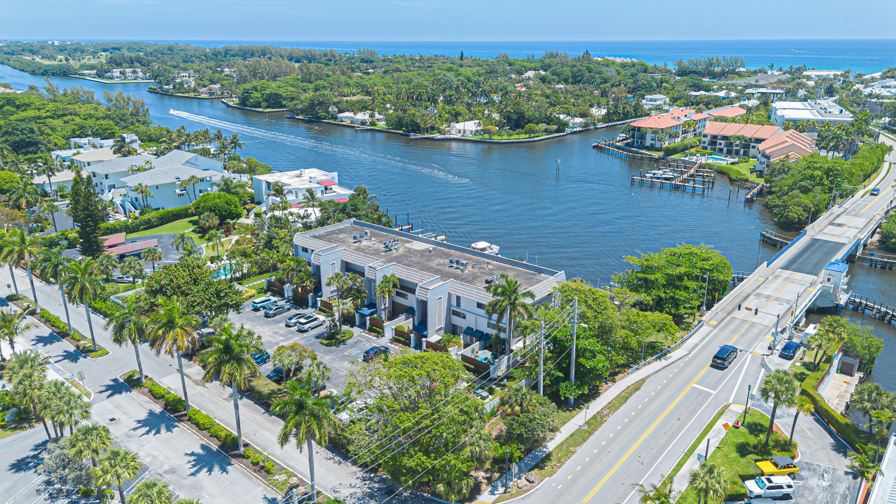 801 Palm Trail 9, Delray Beach, FL 33483 — photo 21 of 36