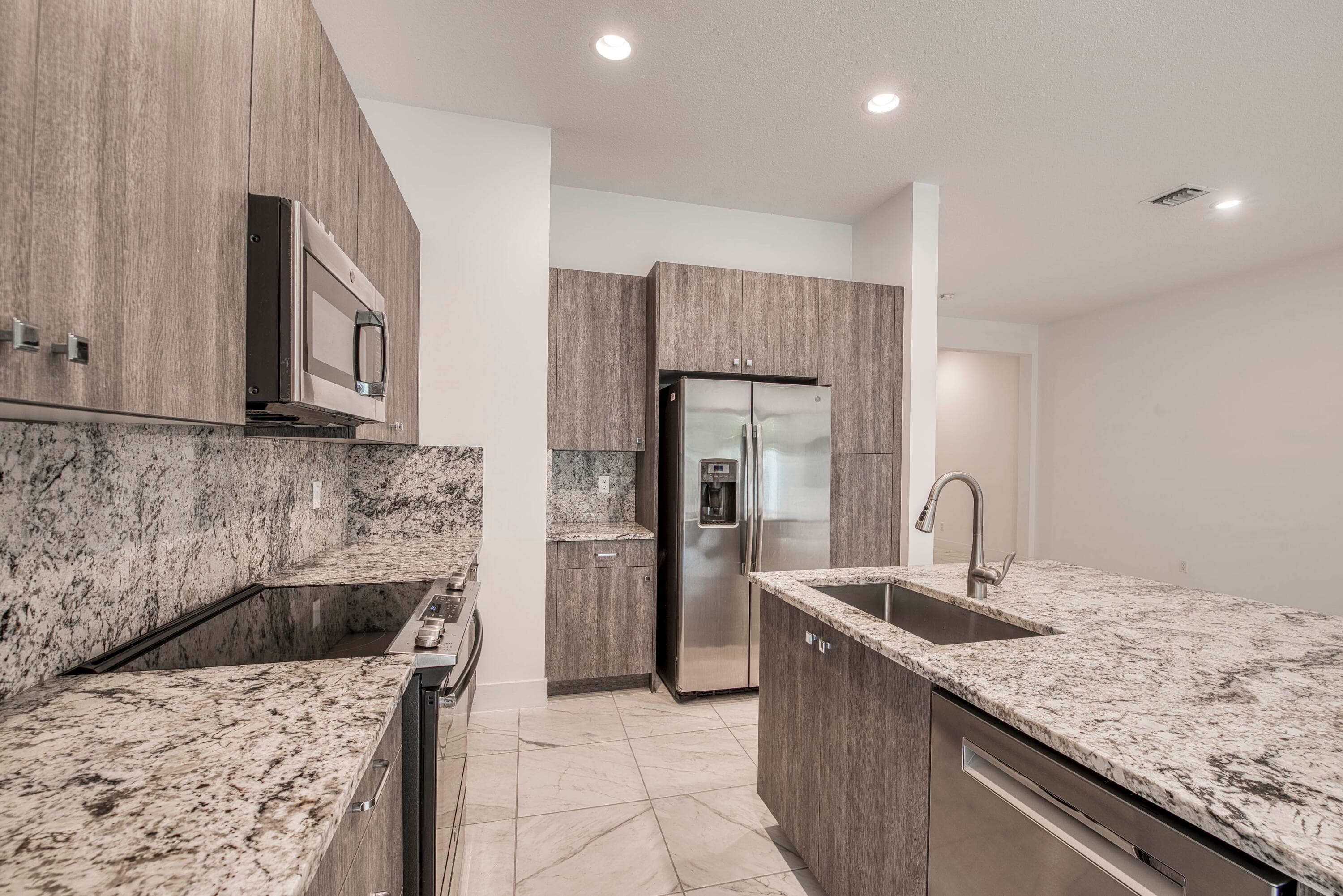 4829 Pointe Midtown Road, Palm Beach Gardens, FL 33418 — photo 11 of 30