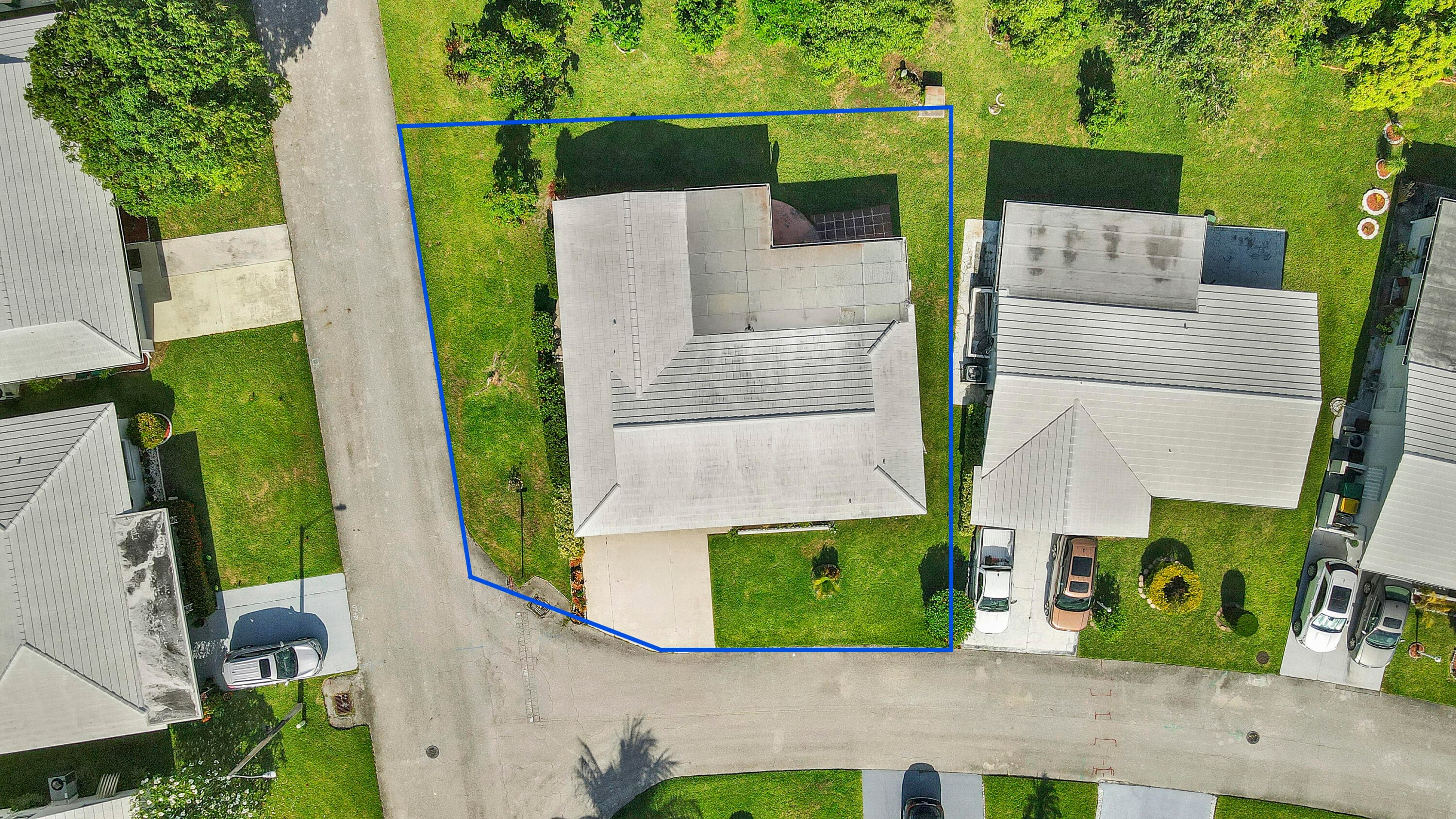 7204 NW 71st Avenue, Tamarac, FL 33321 — photo 5 of 49